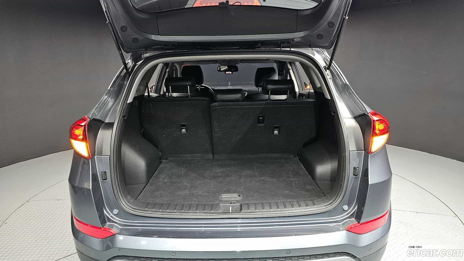 Tucson Hyundai 2017.0-OPTION-024