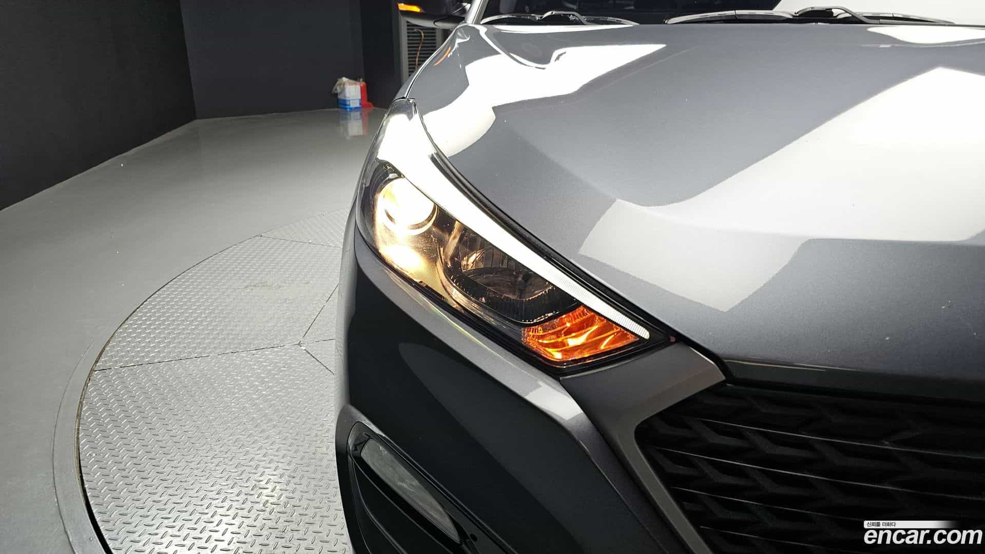 Tucson Hyundai 2017.0-OUTER-032
