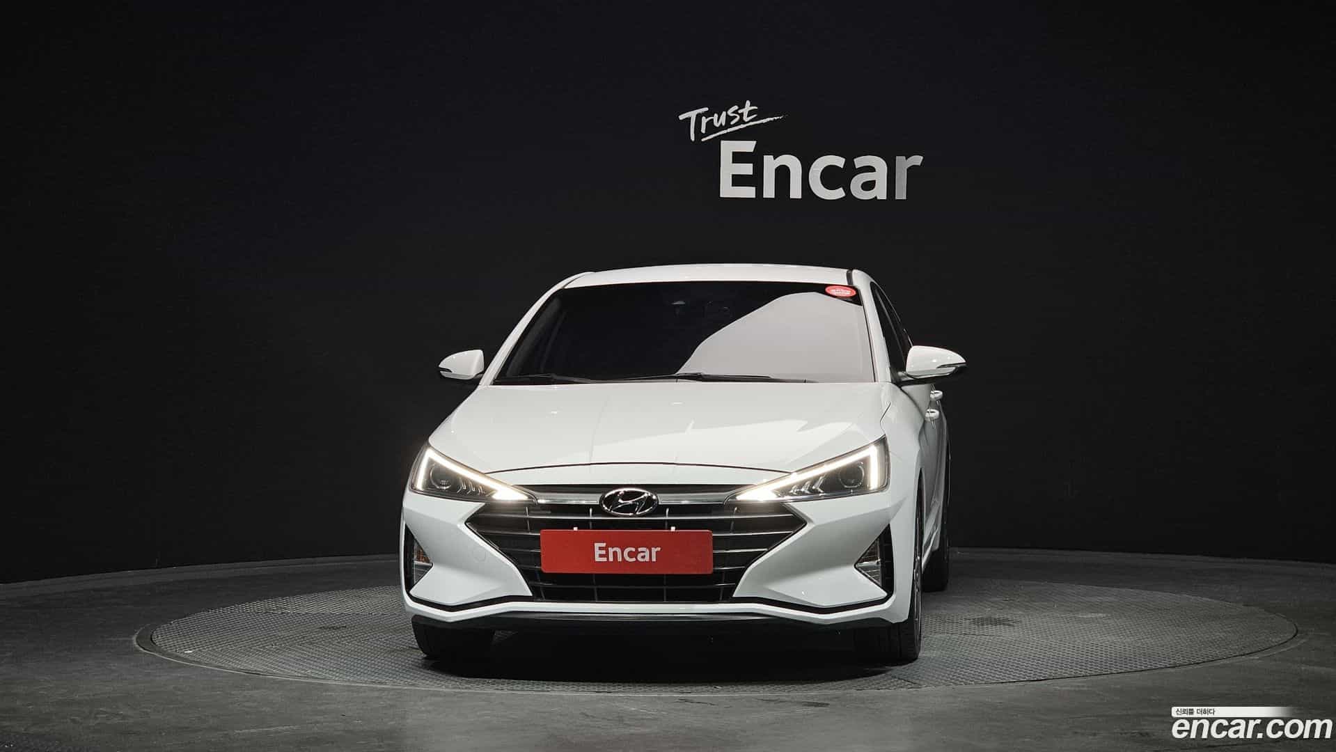 AVANTE Hyundai 2018.9-OUTER-003