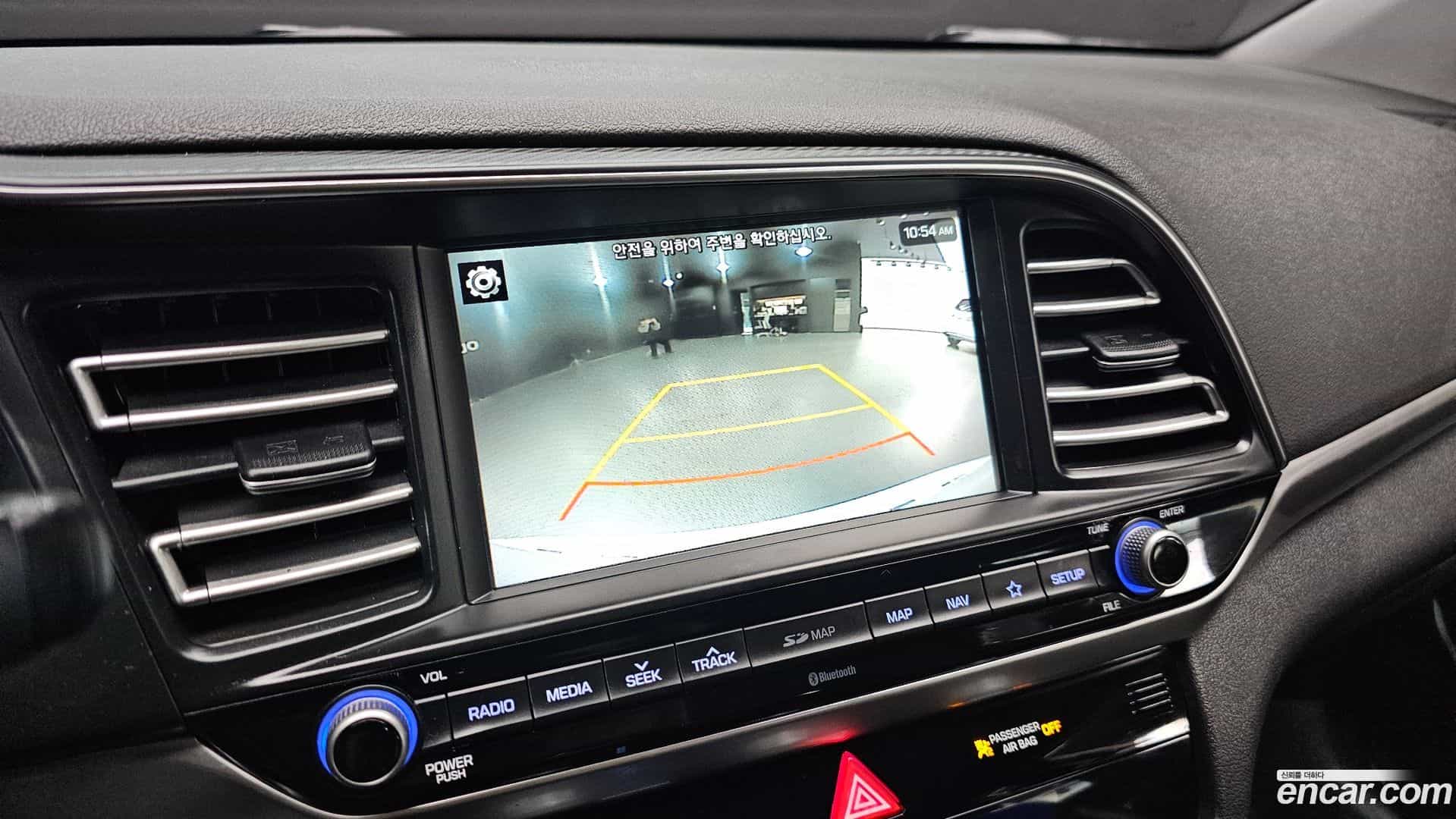 AVANTE Hyundai 2018.9-OPTION-019