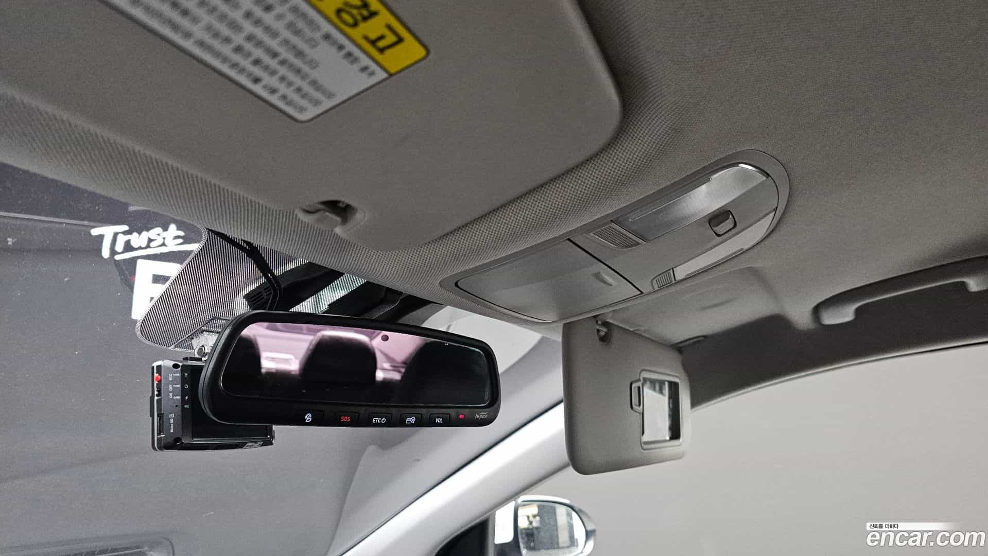 AVANTE Hyundai 2018.9-OPTION-040