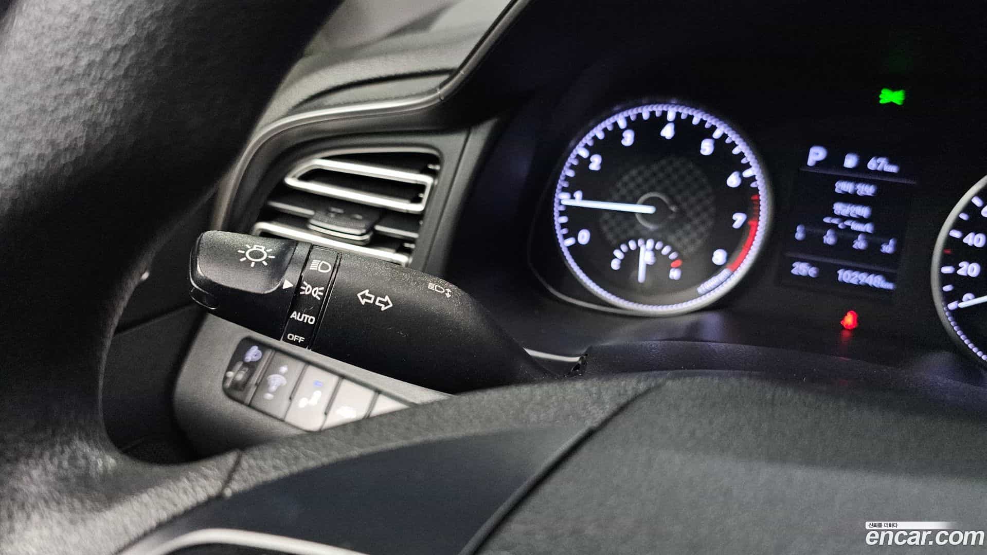 AVANTE Hyundai 2018.9-OPTION-041