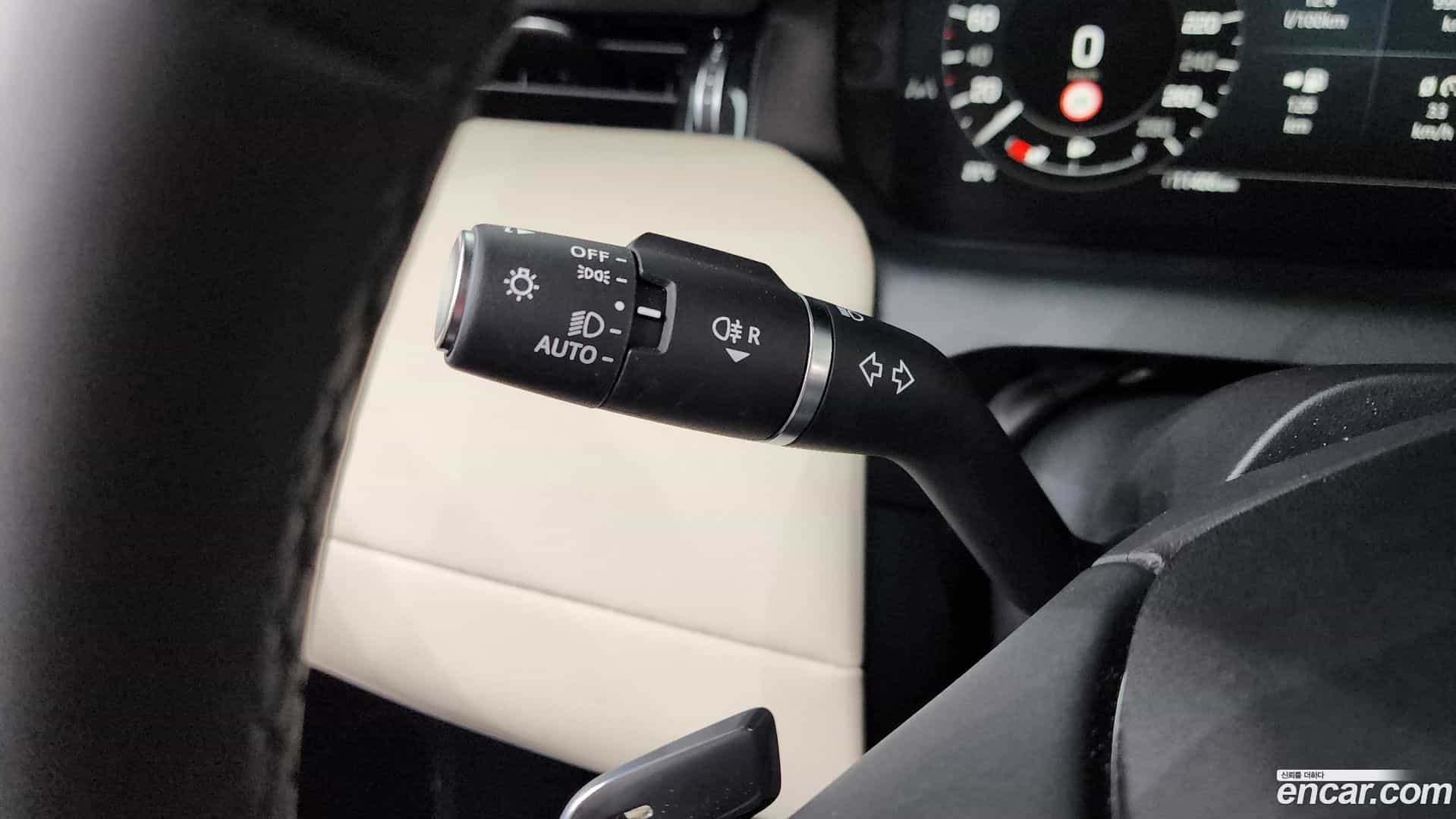 Discovery Sport Land Rover 2025.5-OPTION-042