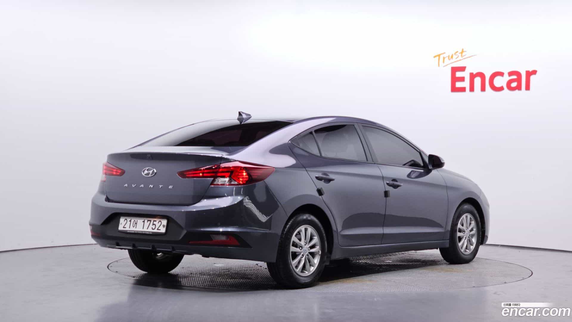 AVANTE Hyundai 2019.0-OUTER-002