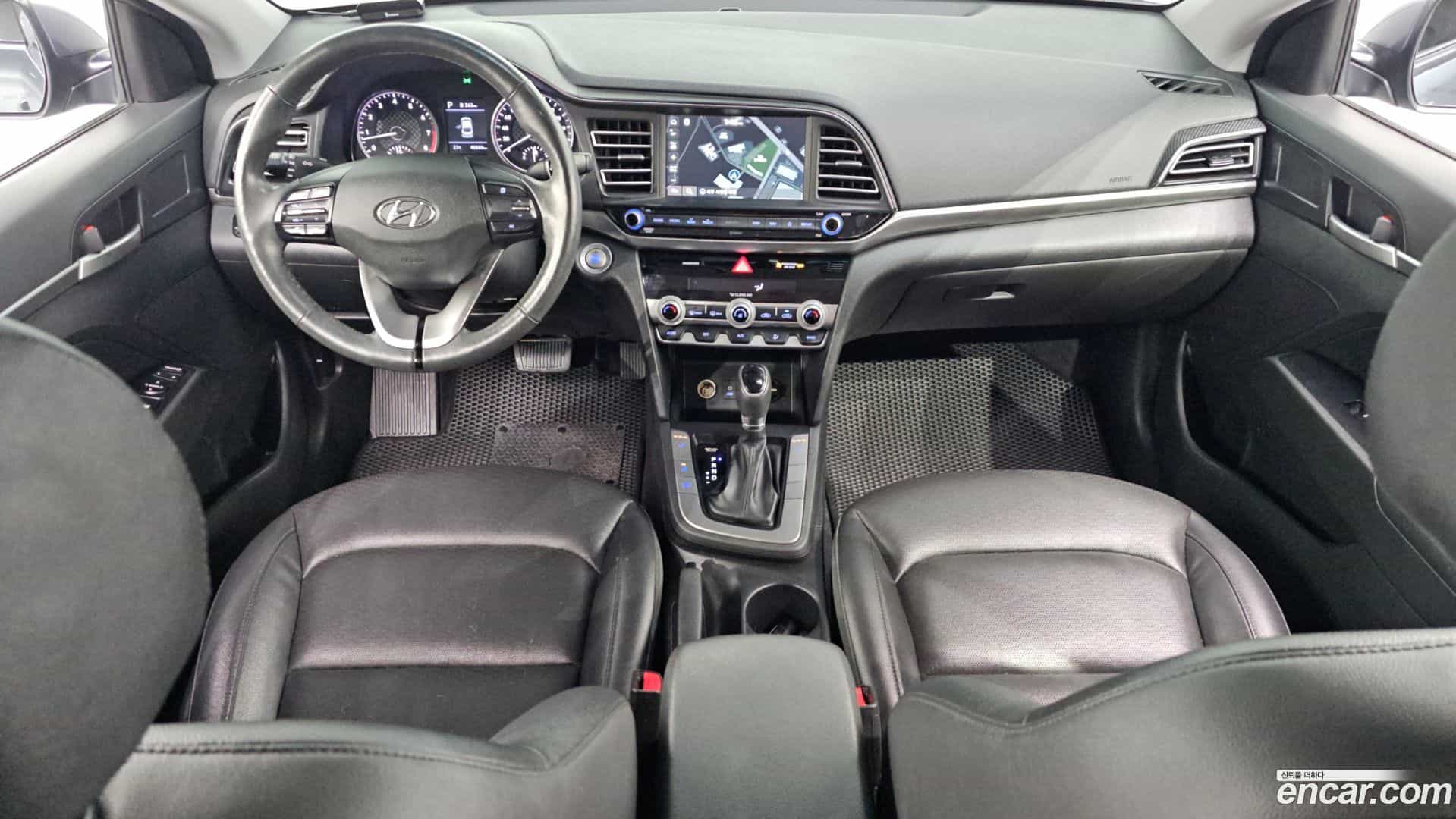 AVANTE Hyundai 2019.0-INNER-007