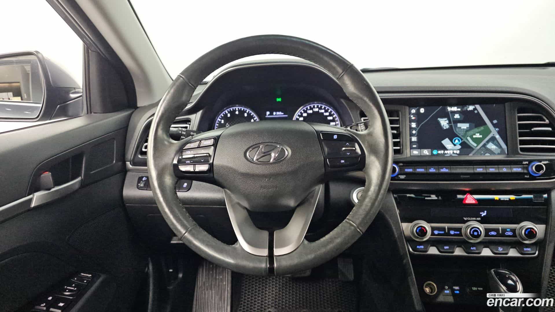 AVANTE Hyundai 2019.0-OPTION-018