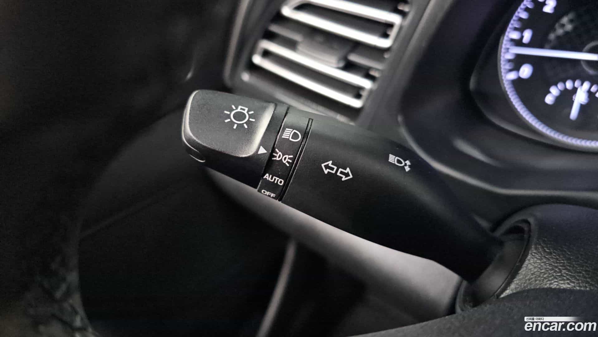 AVANTE Hyundai 2019.0-OPTION-023