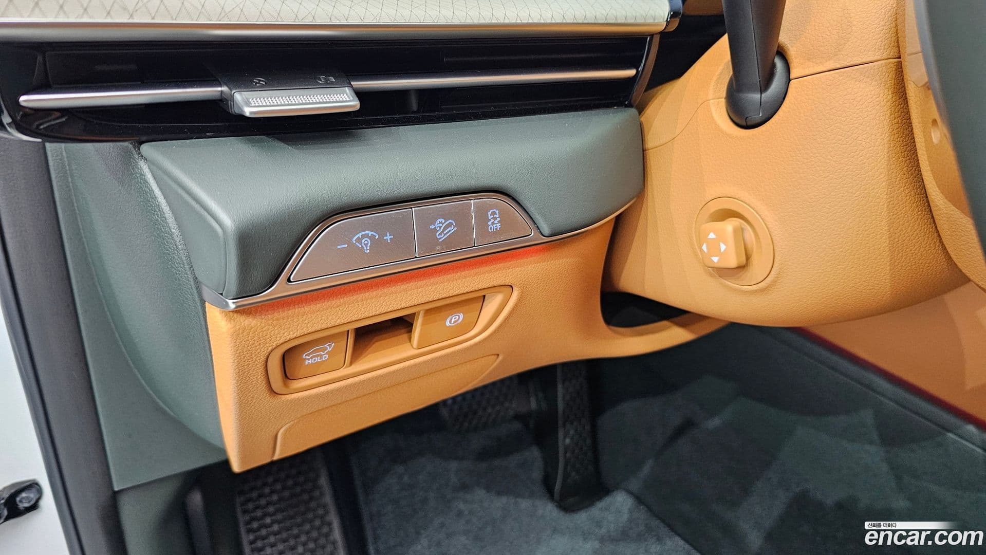 Main__Slider__Photo:GV80 Genesis 2024.10-17