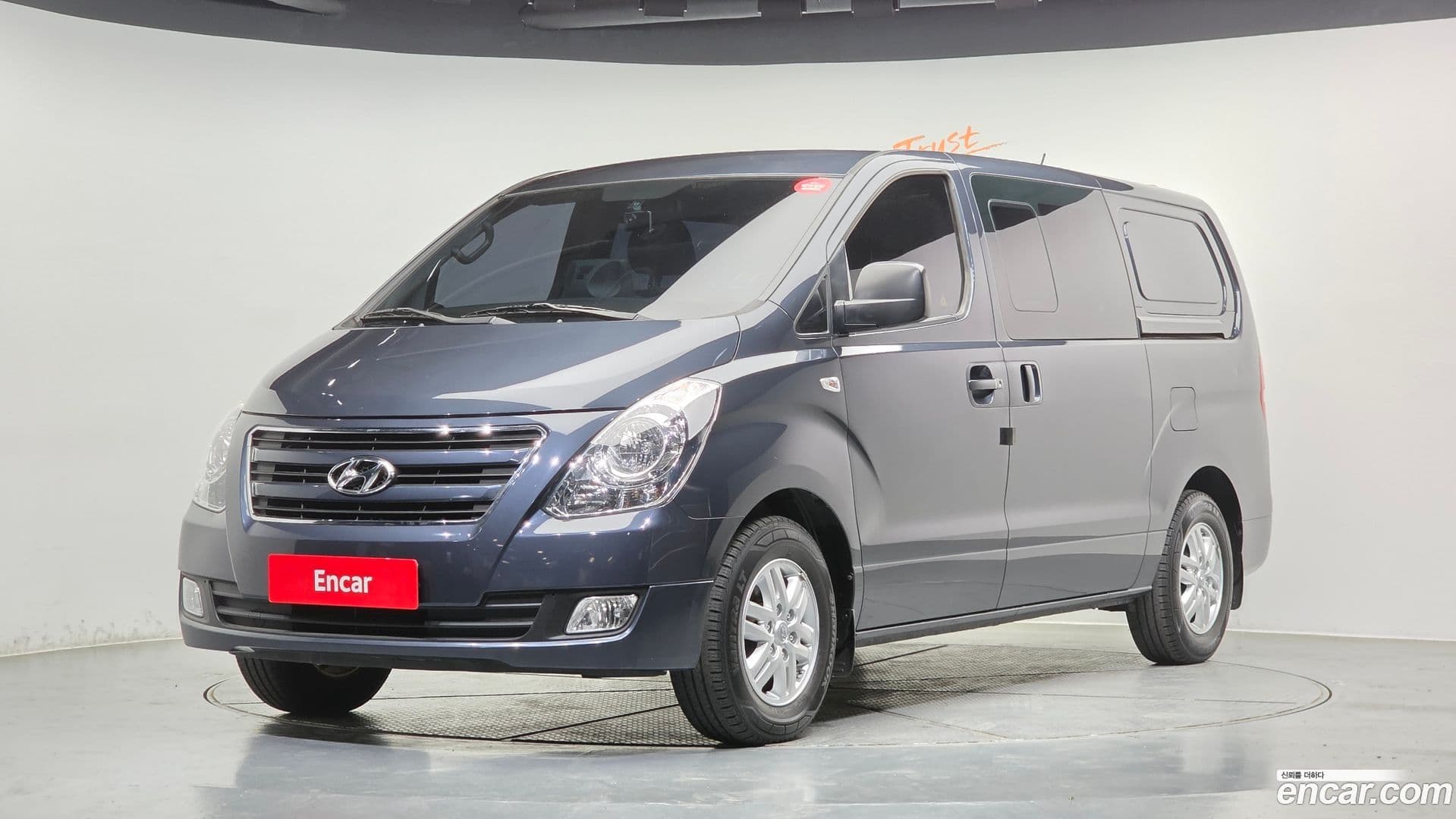 Main__Slider__Photo:Starex Hyundai 2016.2-0