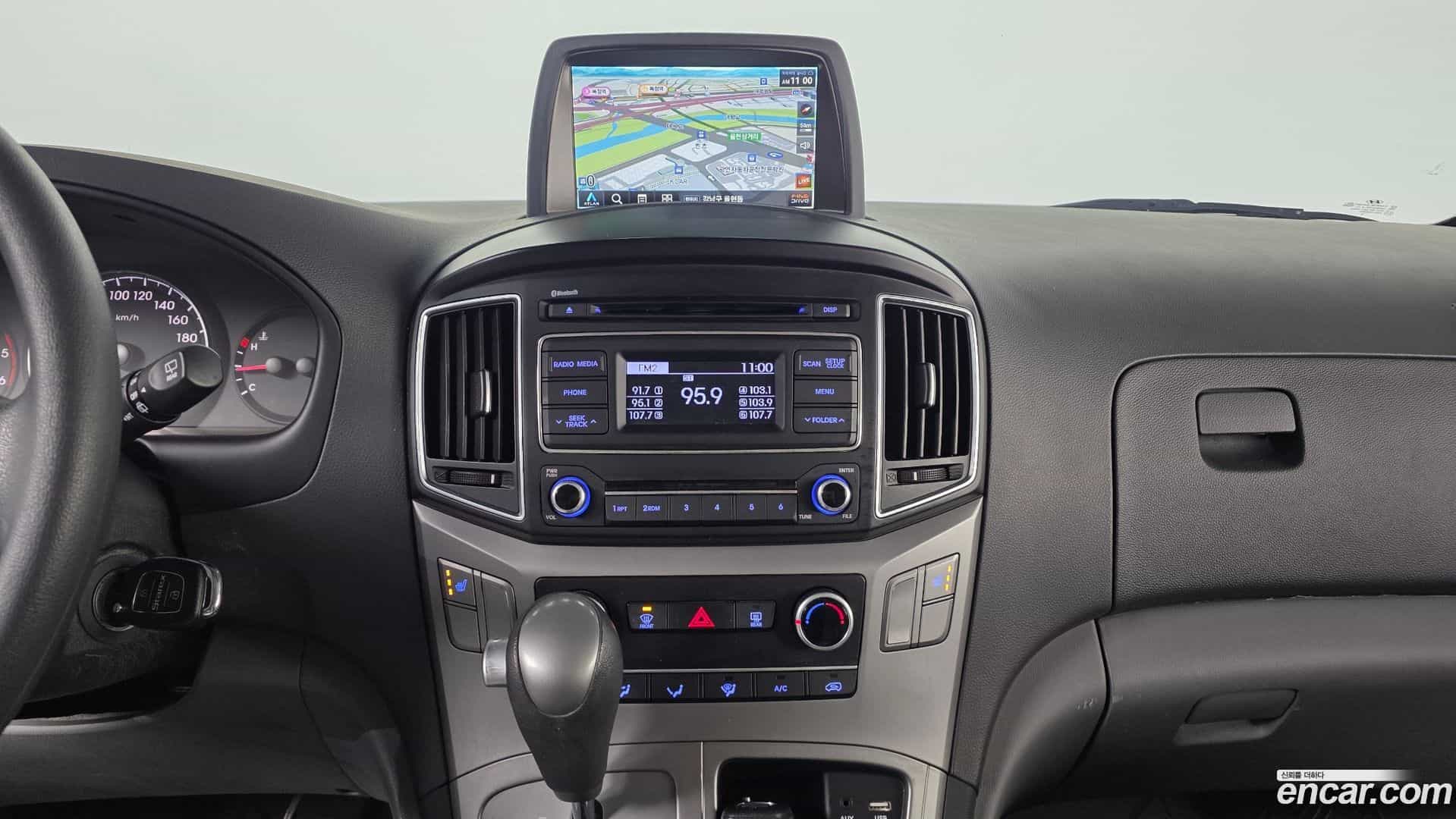 Starex Hyundai 2016.2-OPTION-018