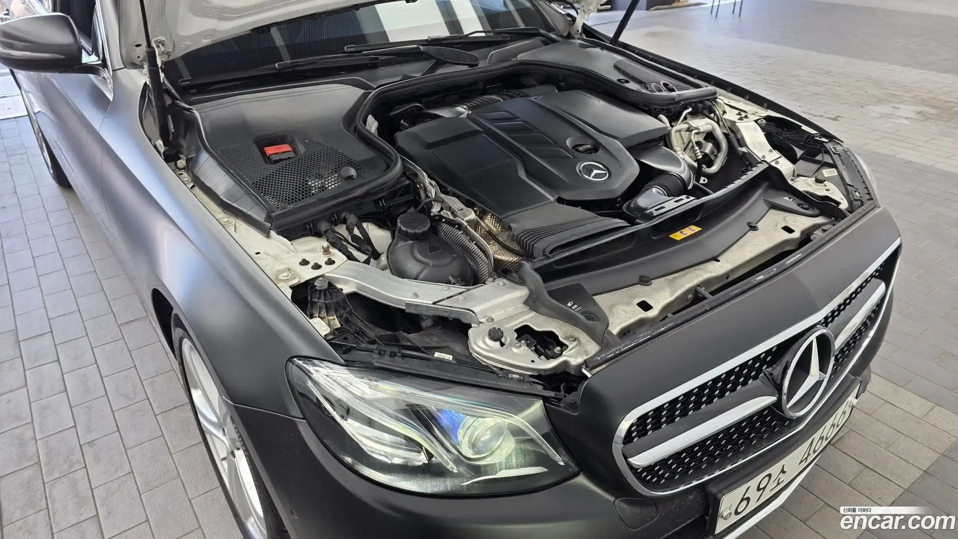 E-Class Mercedes-Benz 2016.11-OUTER-006