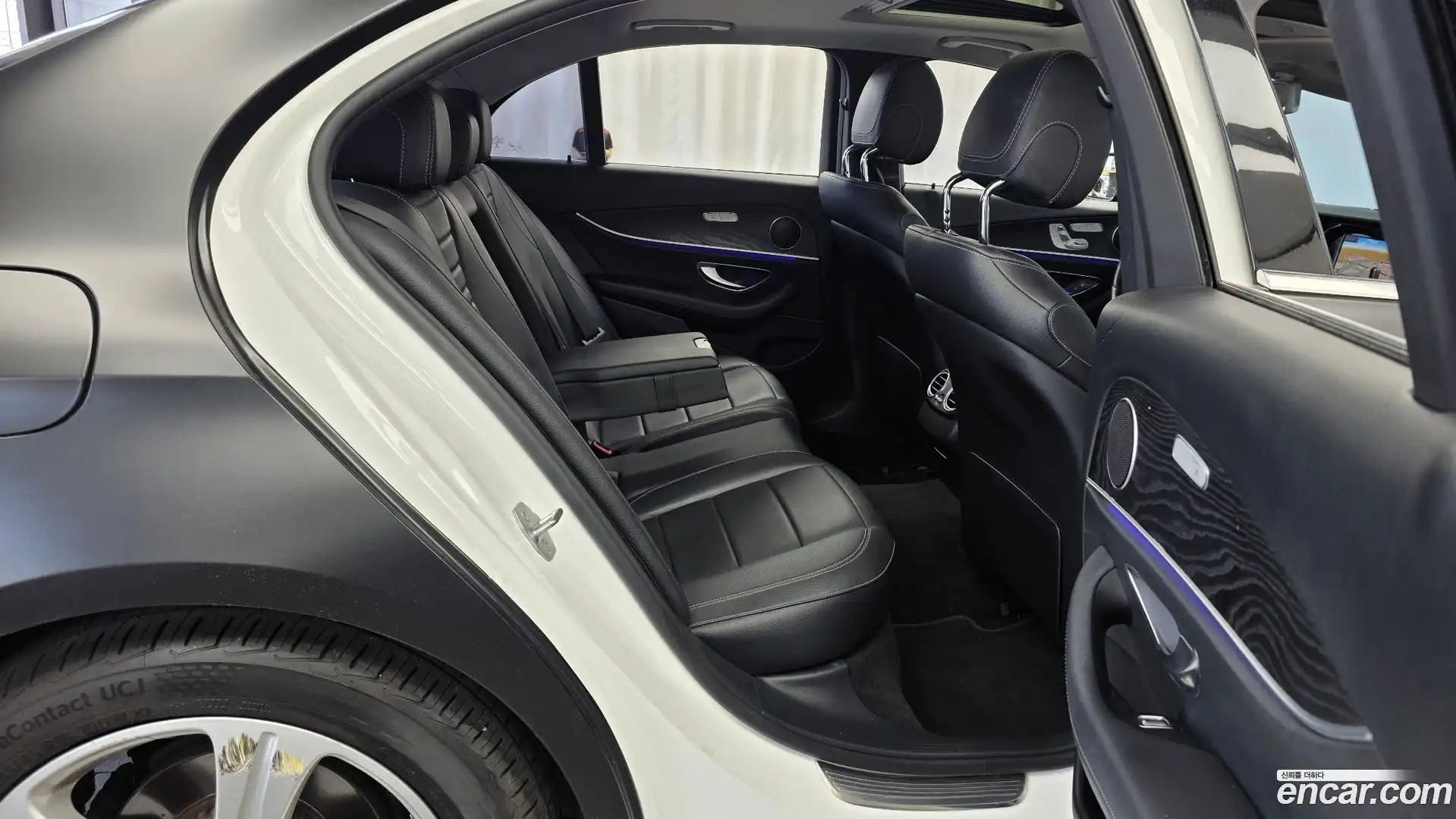 E-Class Mercedes-Benz 2016.11-OPTION-016
