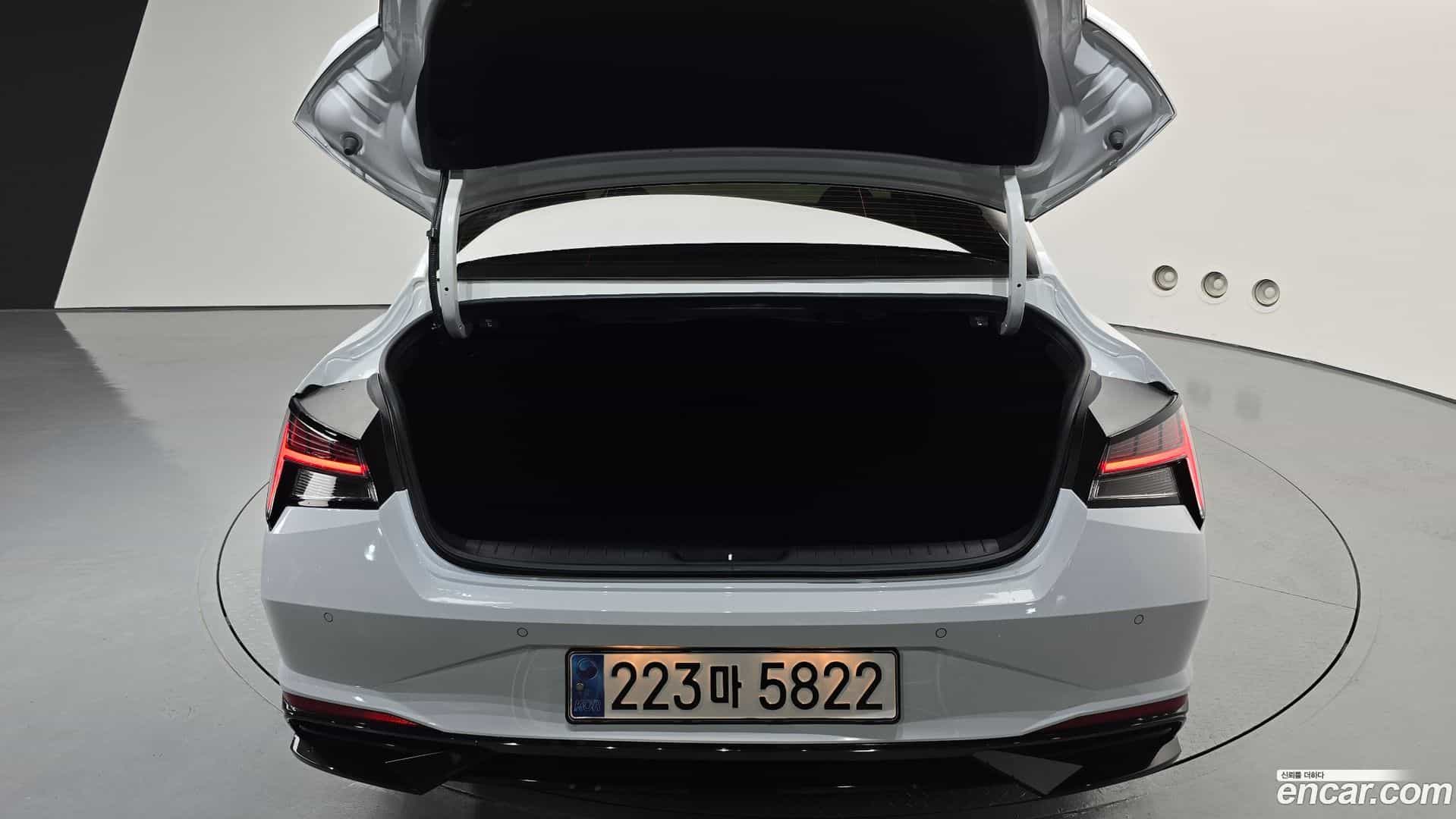 AVANTE Hyundai 2021.7-OPTION-024