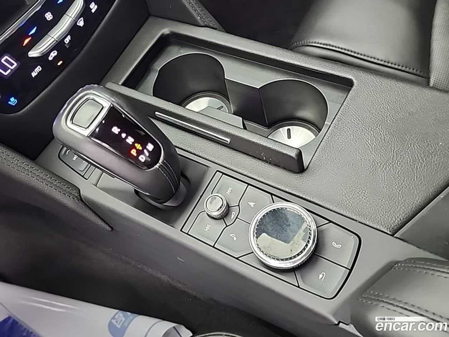 CT6 Cadillac 2019.11-INNER-008