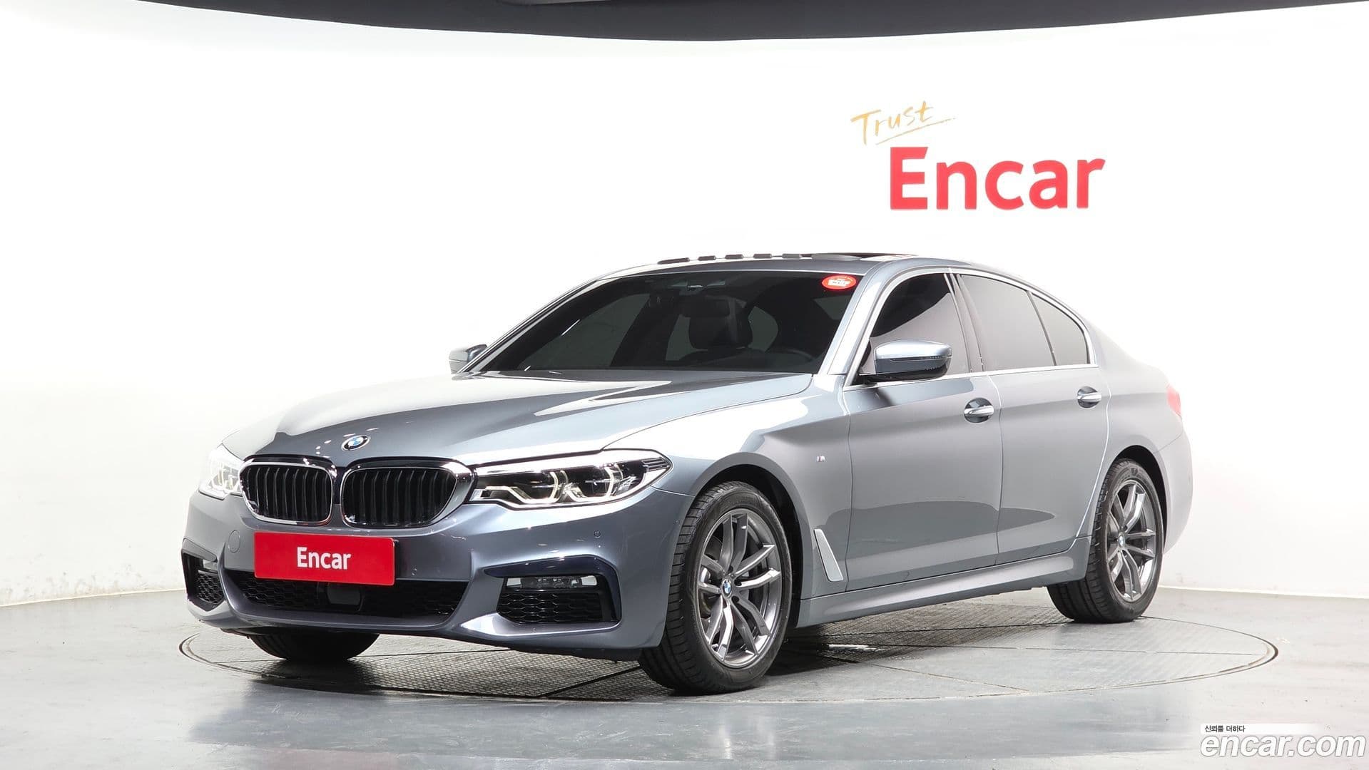 Main__Slider__Photo:5-Series BMW 2018.2-0
