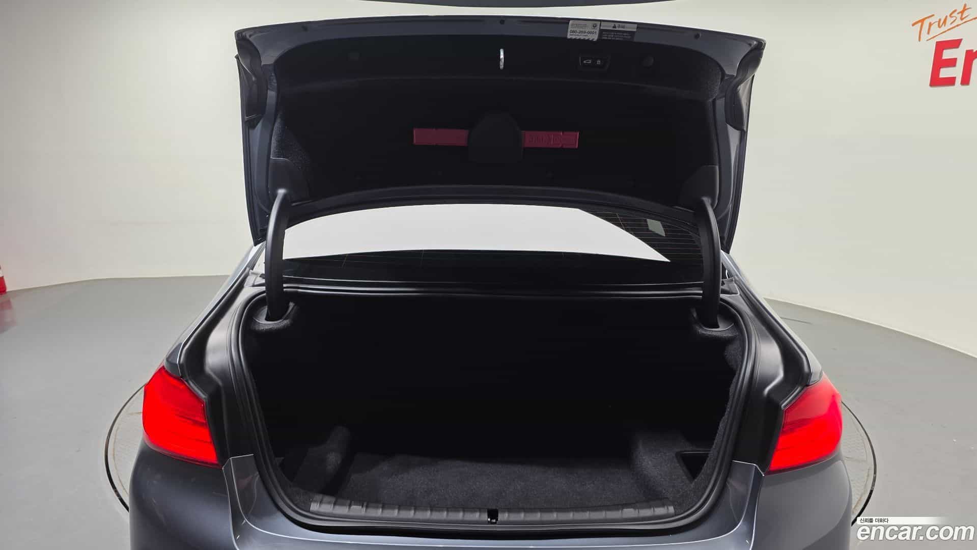 5-Series BMW 2018.2-OPTION-024