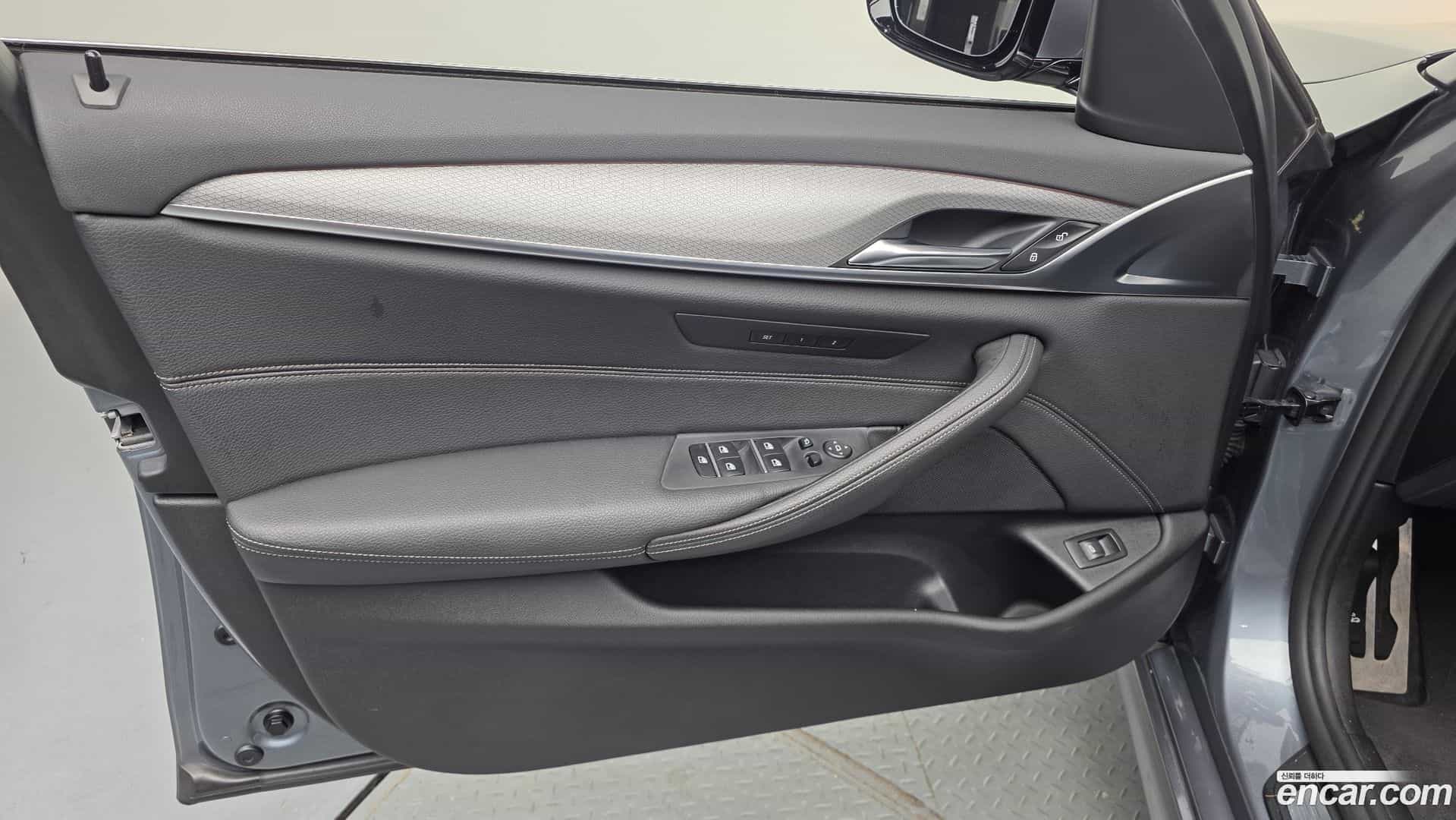 5-Series BMW 2018.2-INNER-034