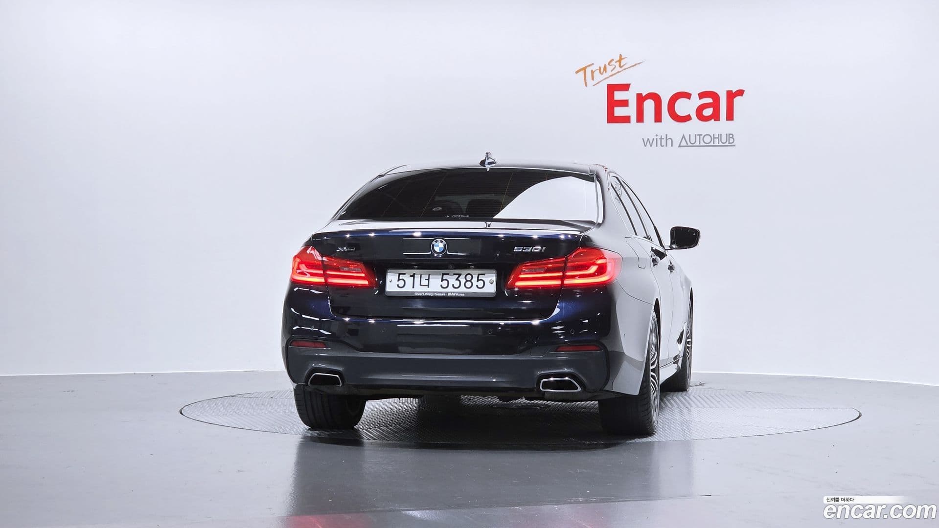 Main__Slider__Photo:5-Series BMW 2019.2-3