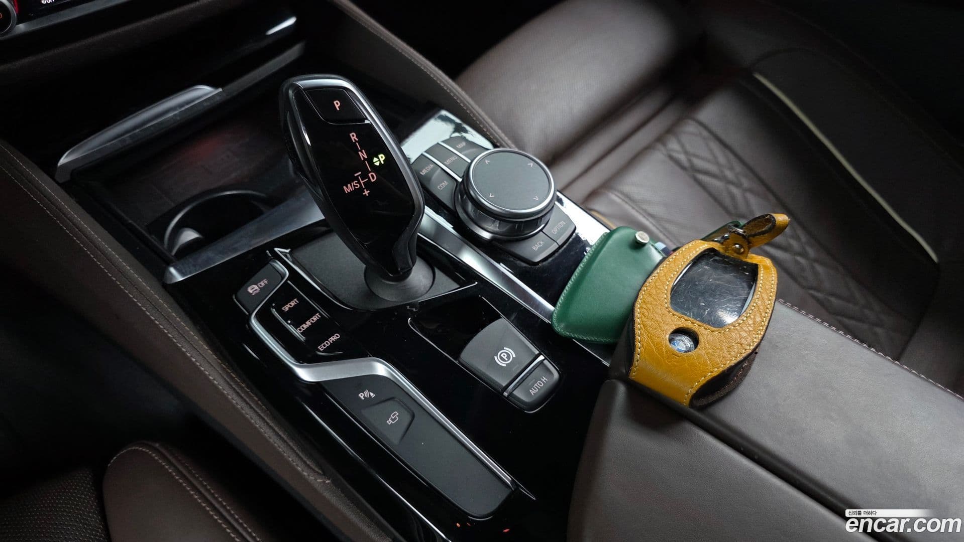 Main__Slider__Photo:5-Series BMW 2019.2-8
