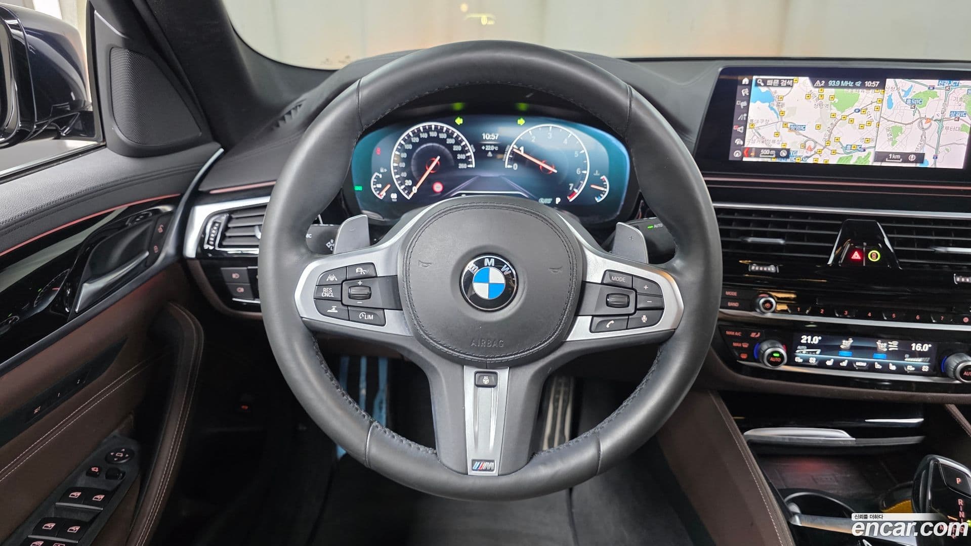 Main__Slider__Photo:5-Series BMW 2019.2-12