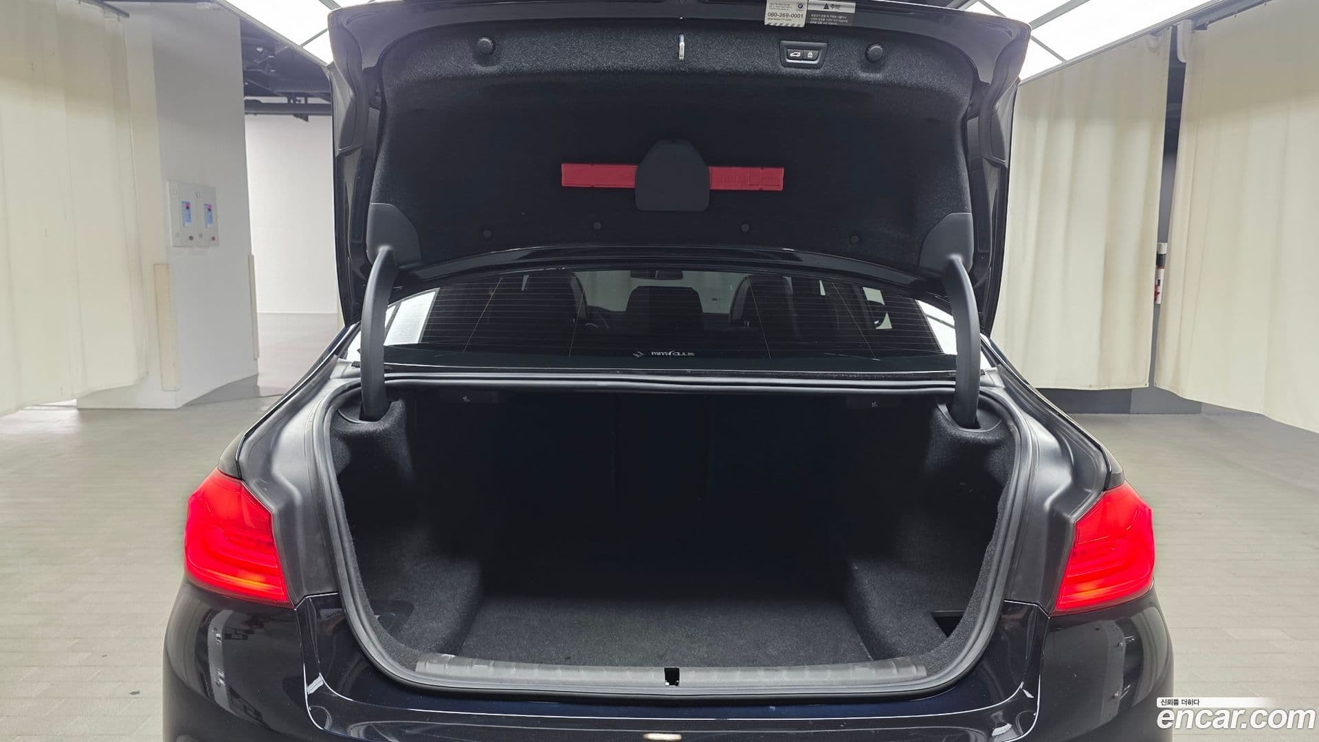 Main__Slider__Photo:5-Series BMW 2019.2-19