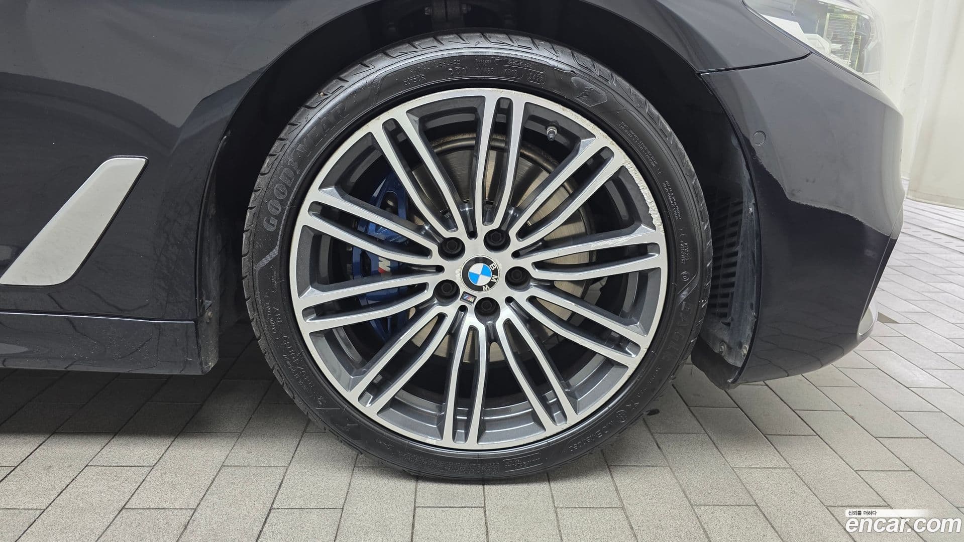 Main__Slider__Photo:5-Series BMW 2019.2-20