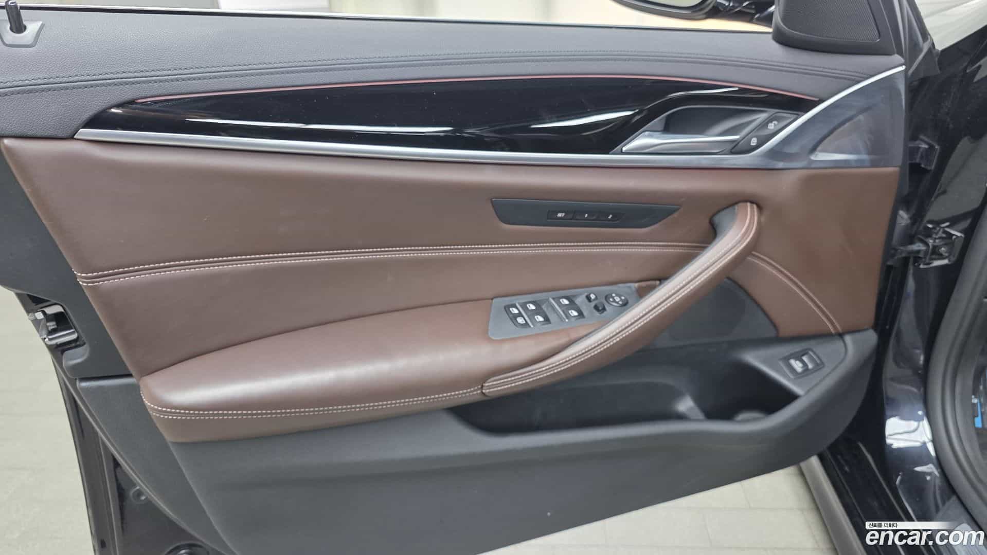 5-Series BMW 2019.2-INNER-034