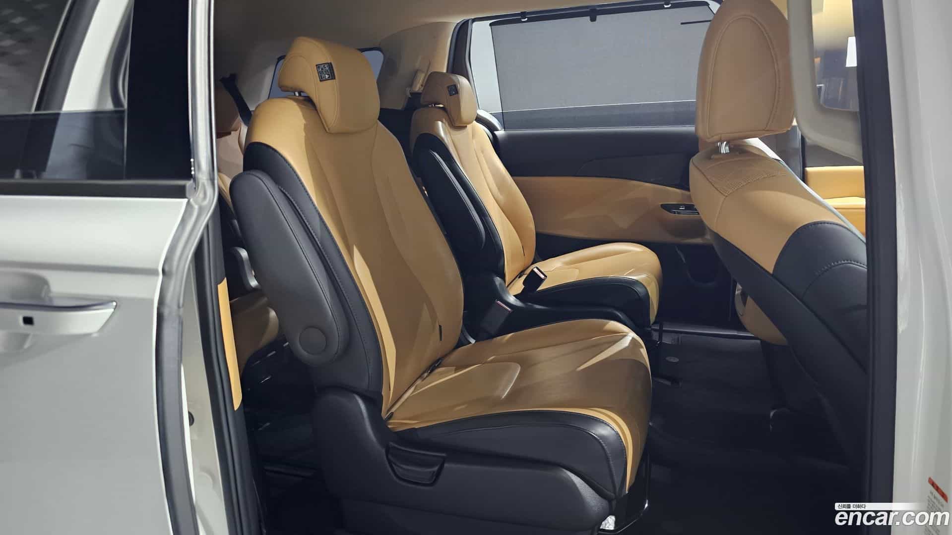 Canival Kia 2023.2-OPTION-016