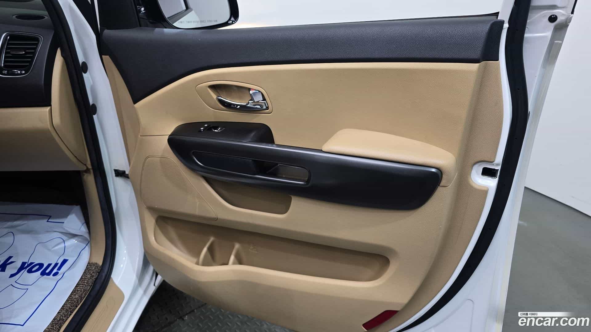 Canival Kia 2018.0-INNER-035