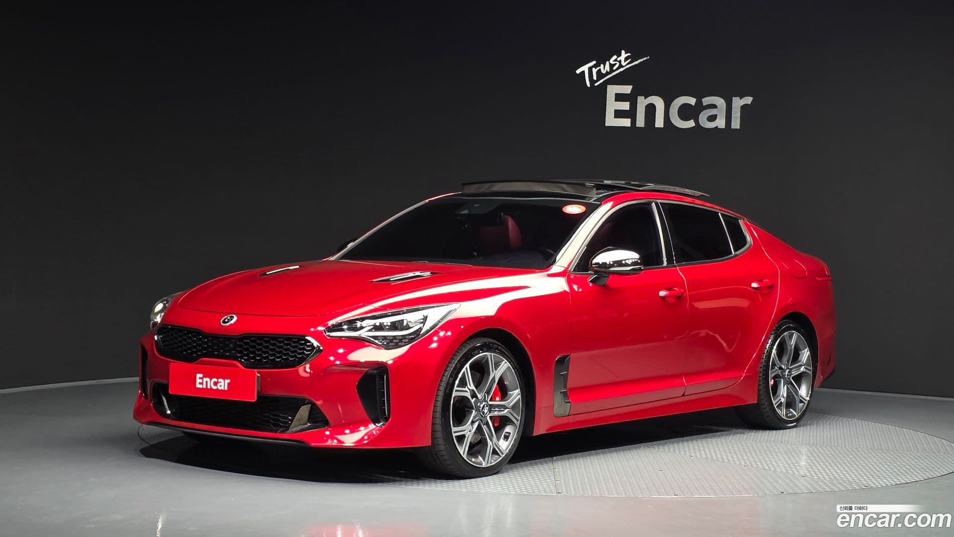 Main__Slider__Photo:Stinger Kia 2018.0-0