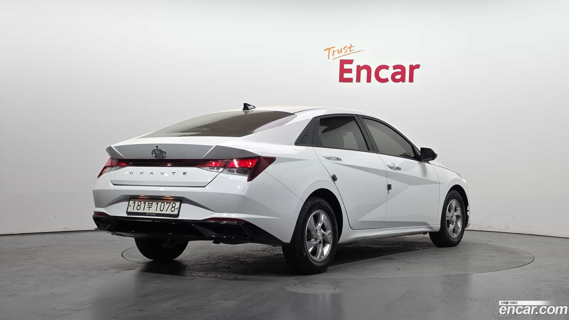 AVANTE Hyundai 2021.0-OUTER-002