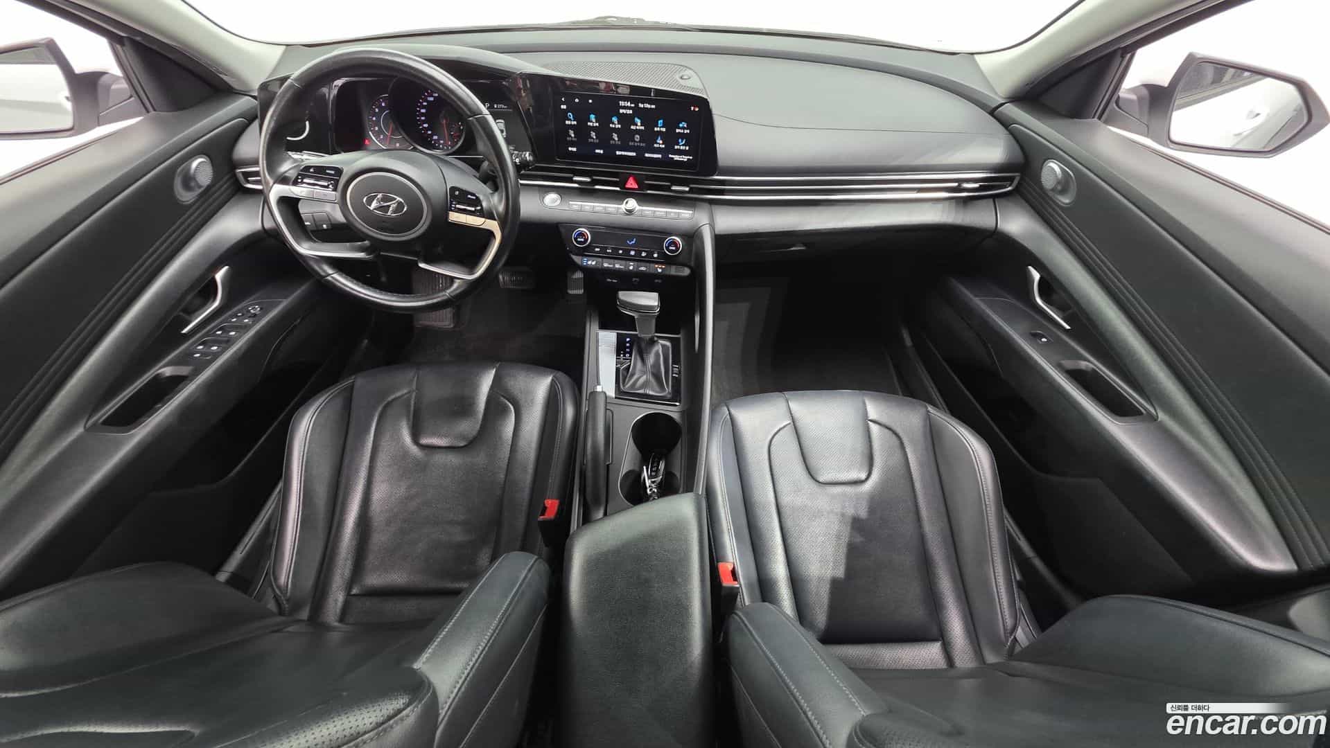 AVANTE Hyundai 2021.0-INNER-007