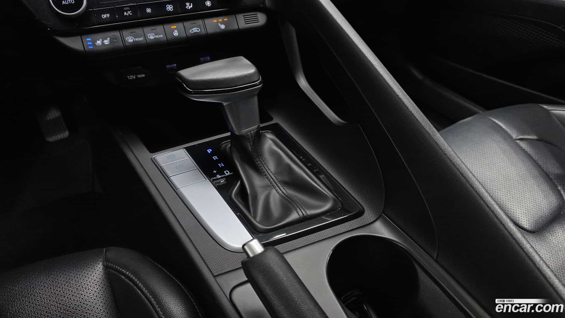 AVANTE Hyundai 2021.0-INNER-009