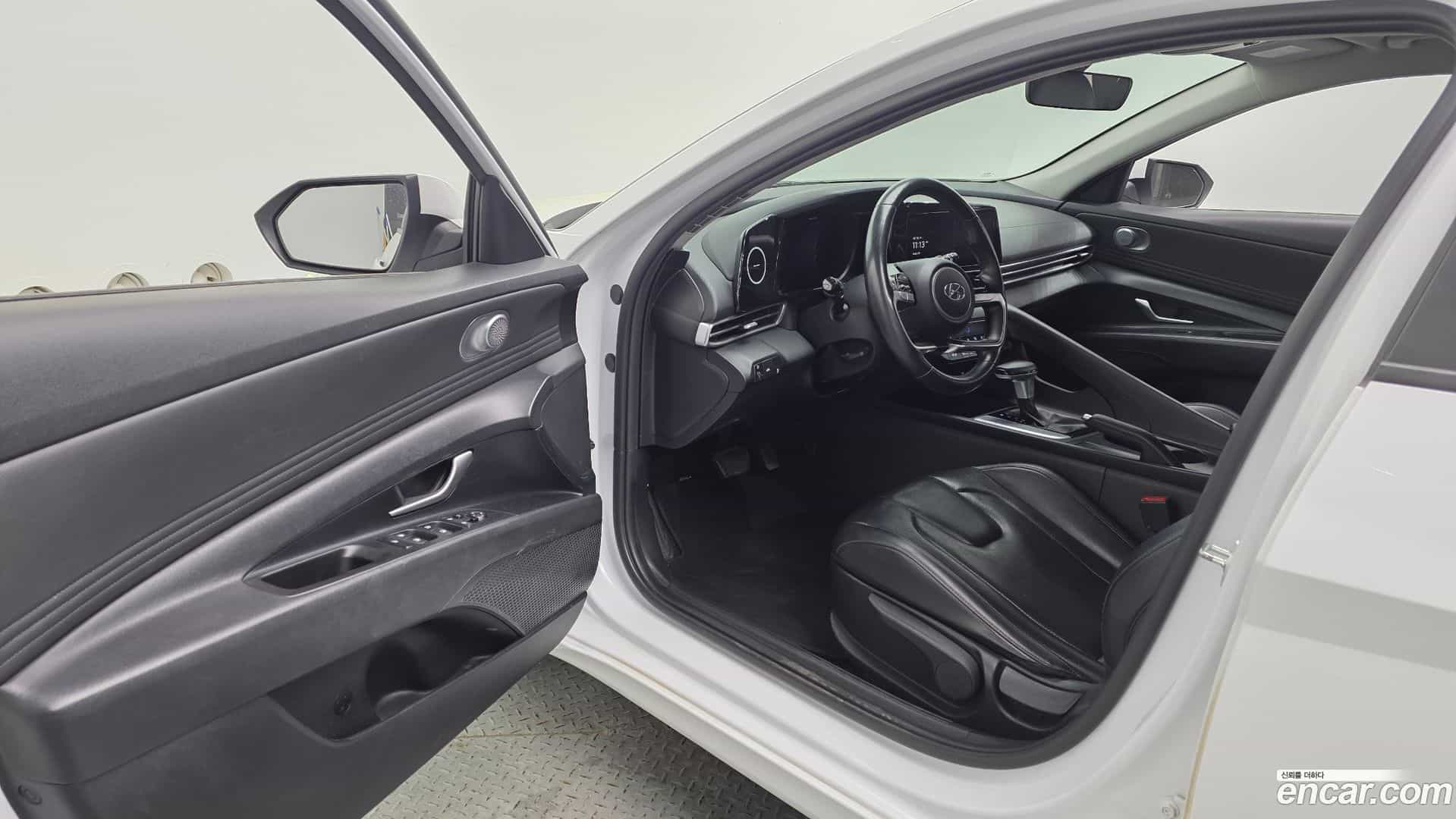 AVANTE Hyundai 2021.0-INNER-010