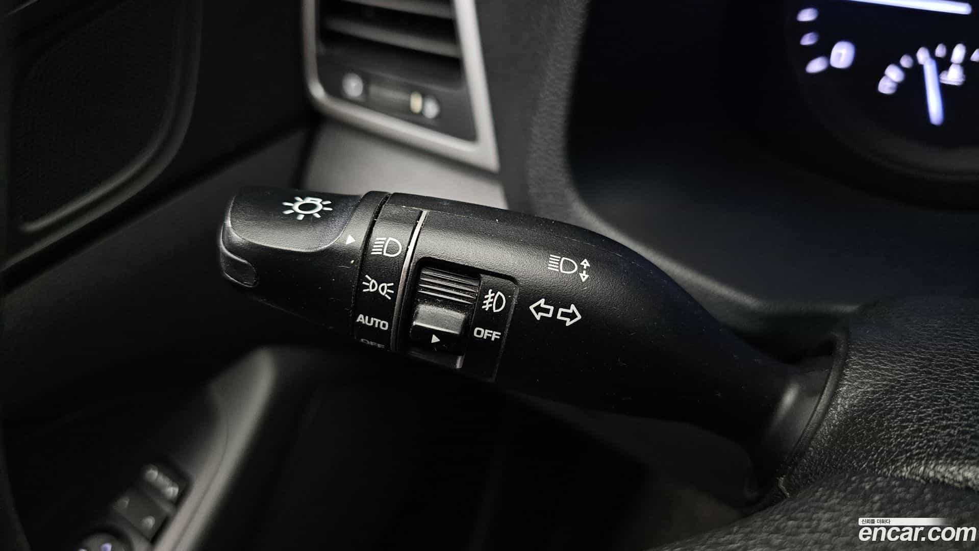 Tucson Hyundai 2017.8-OPTION-022