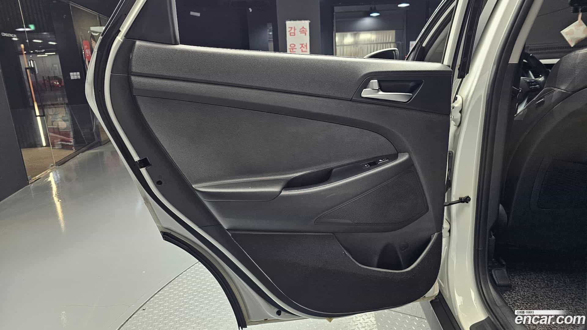 Tucson Hyundai 2017.8-INNER-035