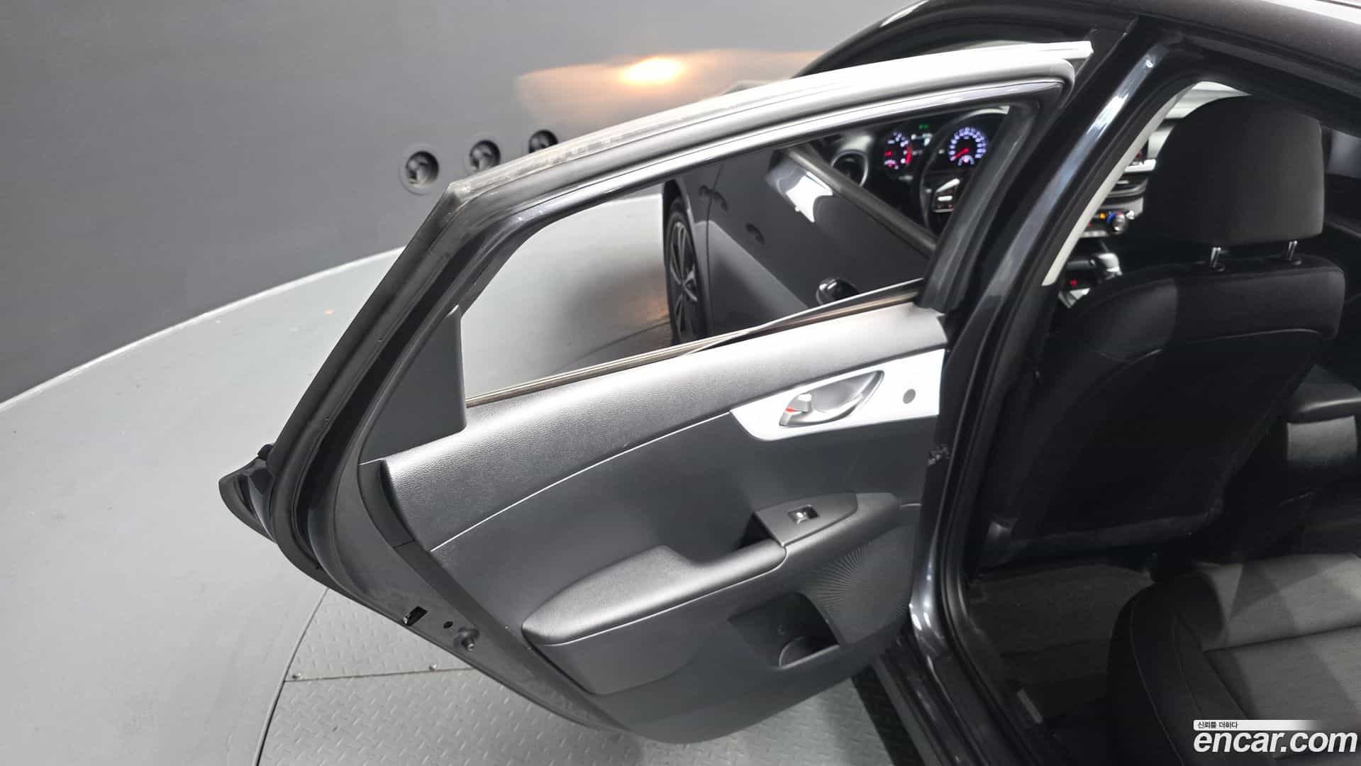 K3 Kia 2021.4-INNER-035
