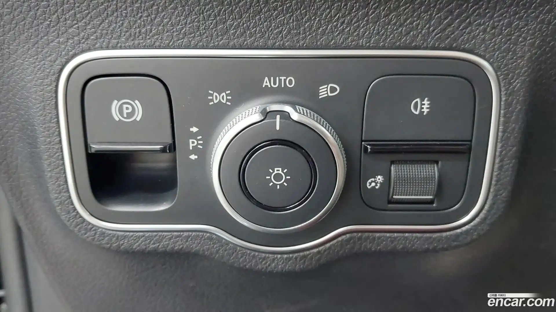 EQB Mercedes-Benz 2025.7-OPTION-024