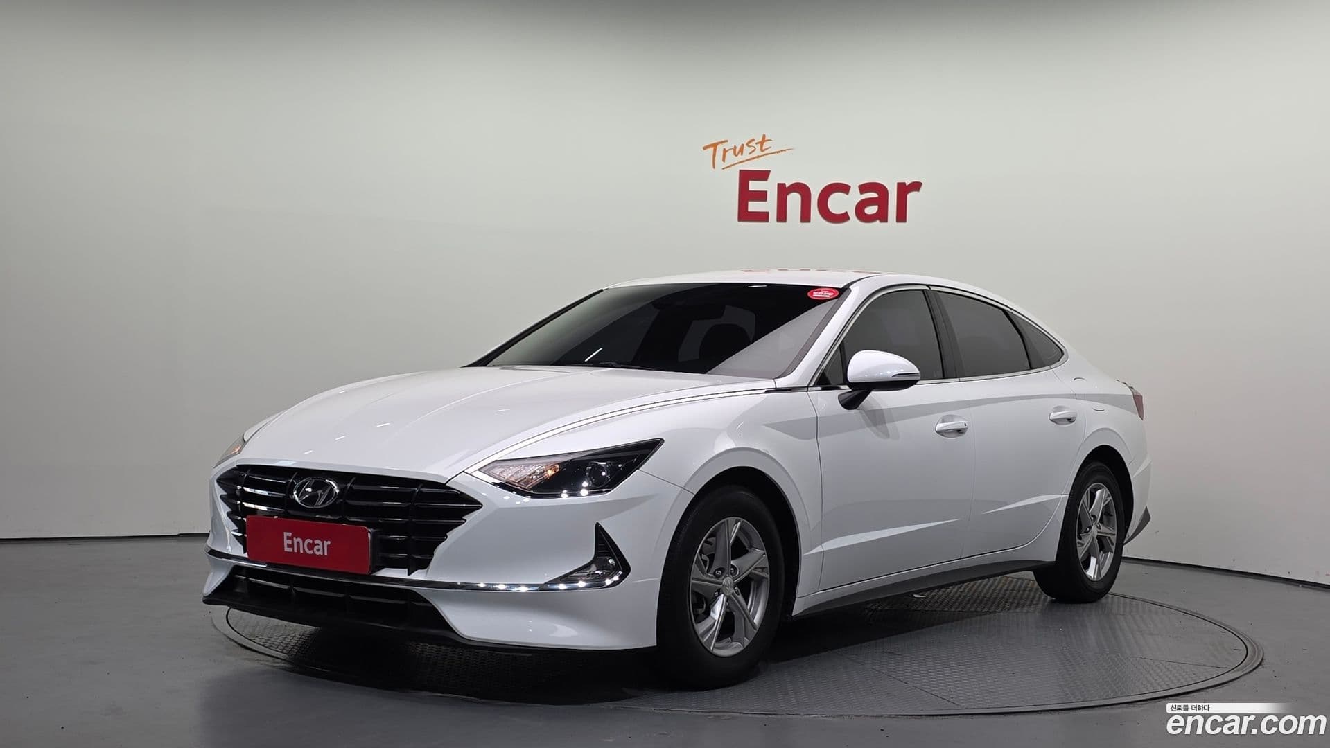 Main__Slider__Photo:Sonata Hyundai 2019.4-0