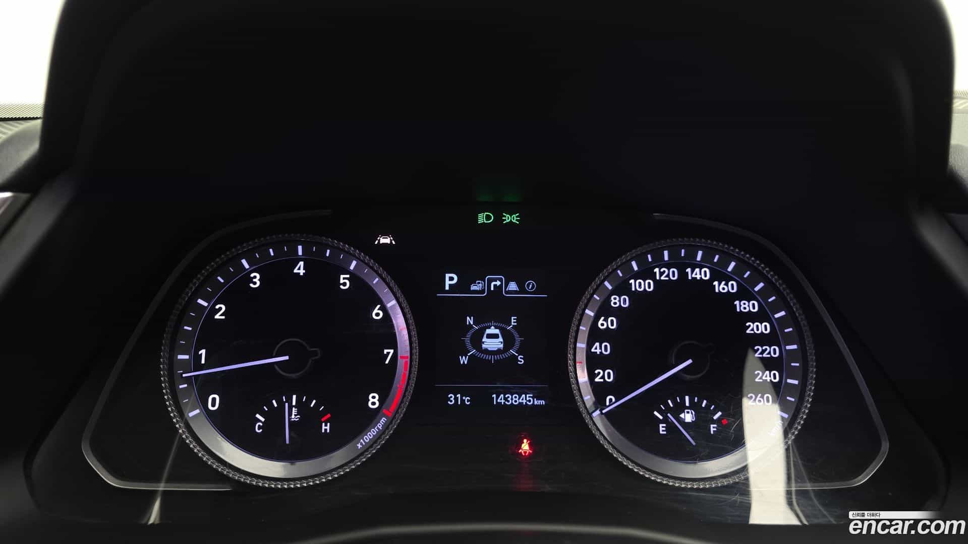 Sonata Hyundai 2019.4-INNER-008