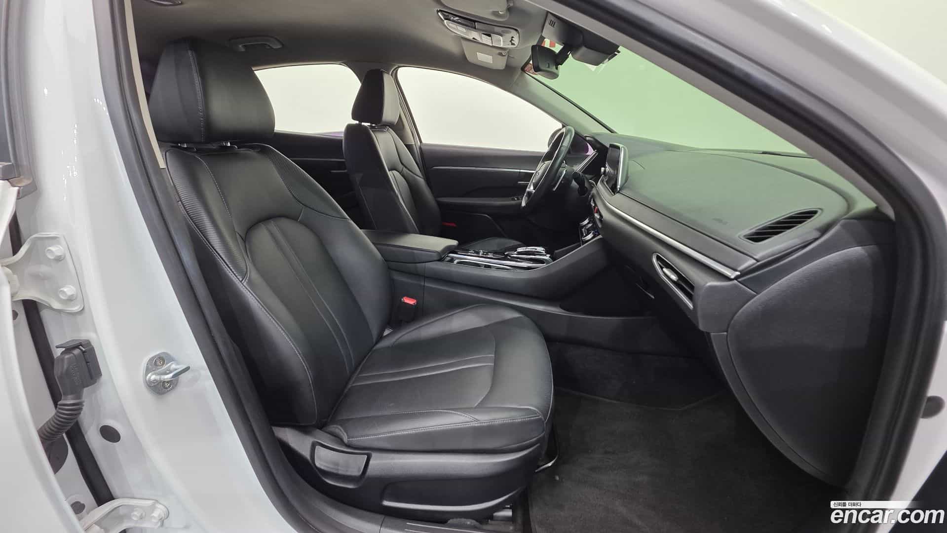 Sonata Hyundai 2019.4-INNER-010