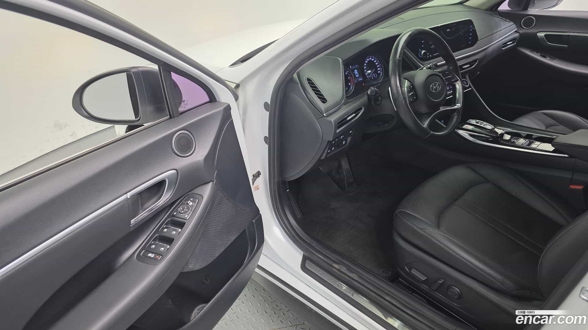 Sonata Hyundai 2019.4-OPTION-015