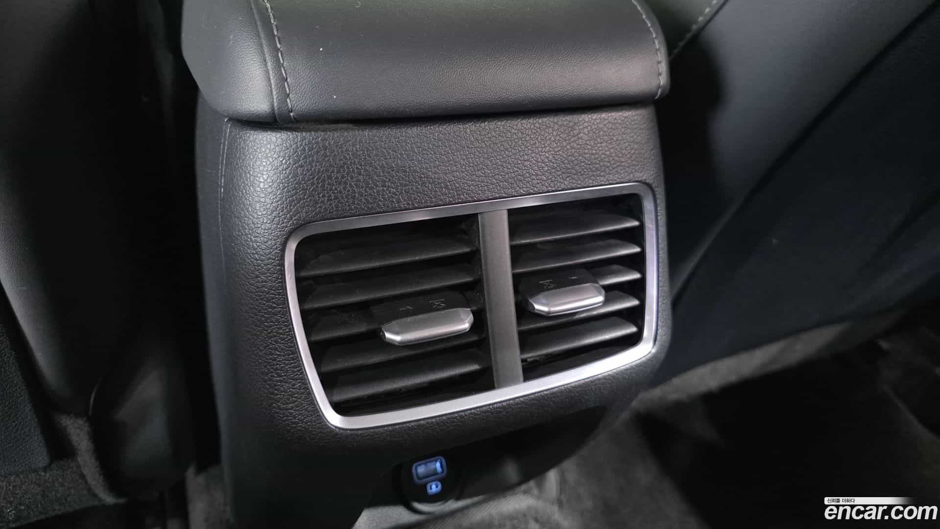 Sonata Hyundai 2019.4-OPTION-043
