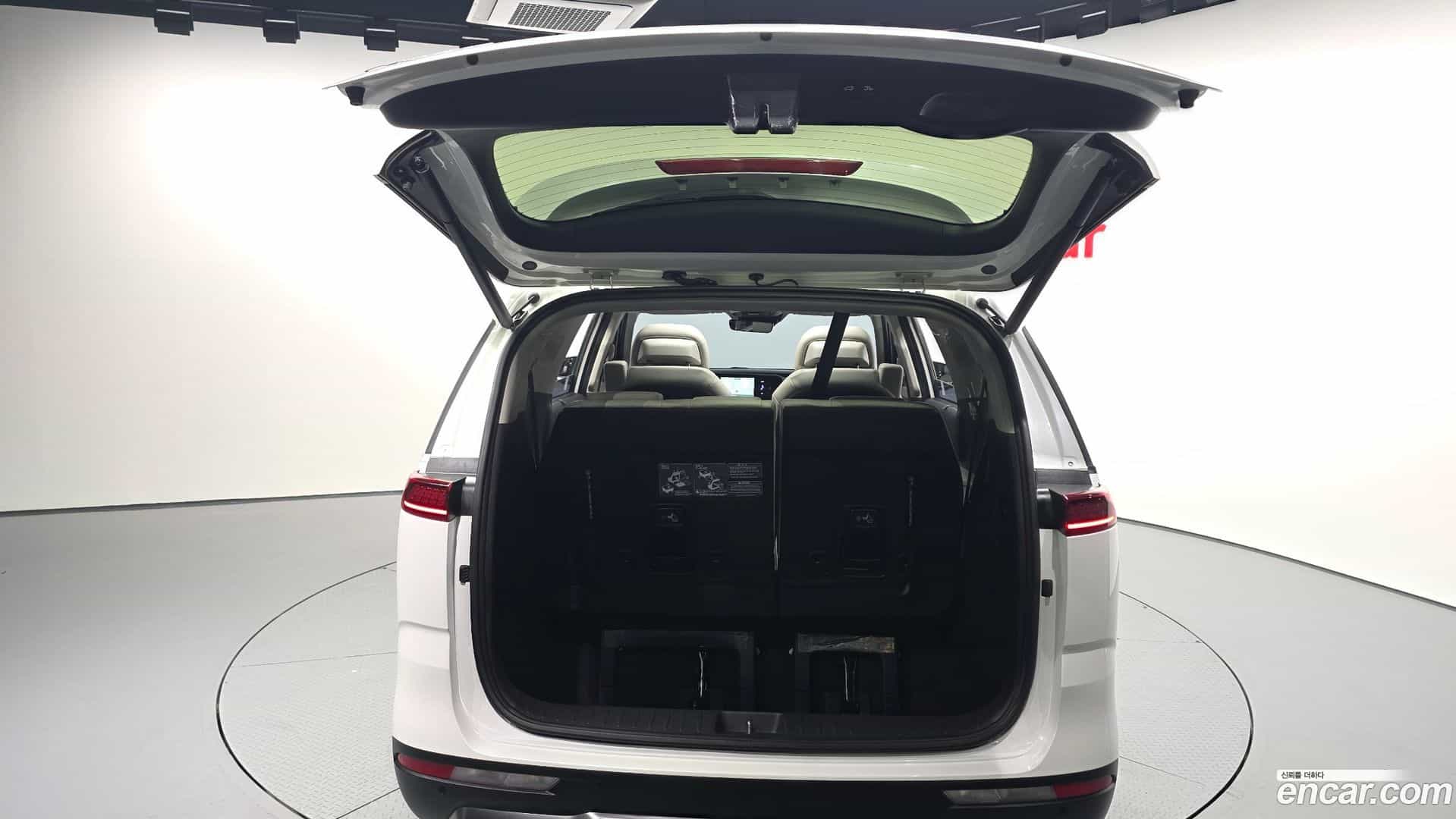Canival Kia 2022.4-OPTION-024