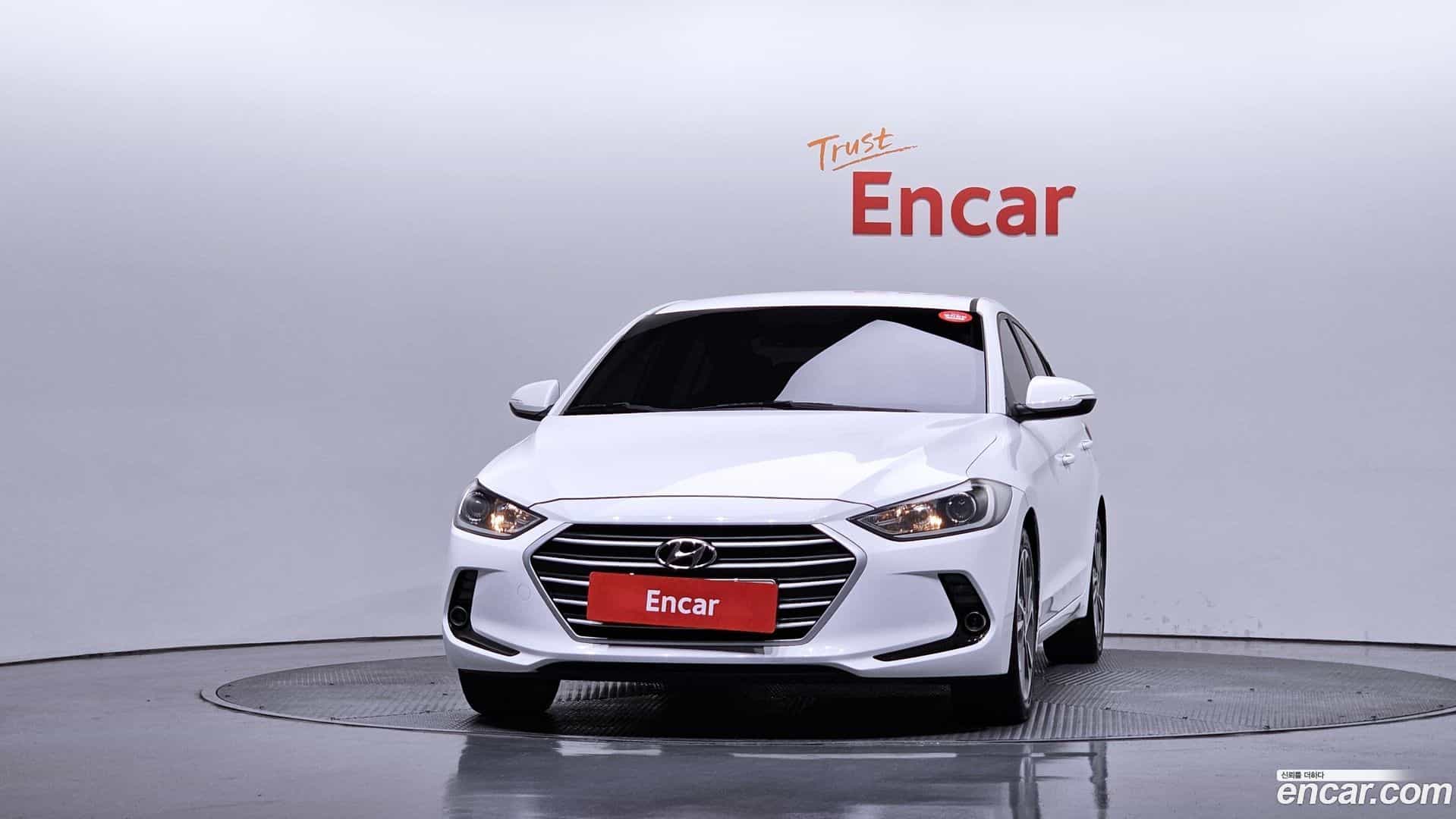 AVANTE Hyundai 2018.6-OUTER-003