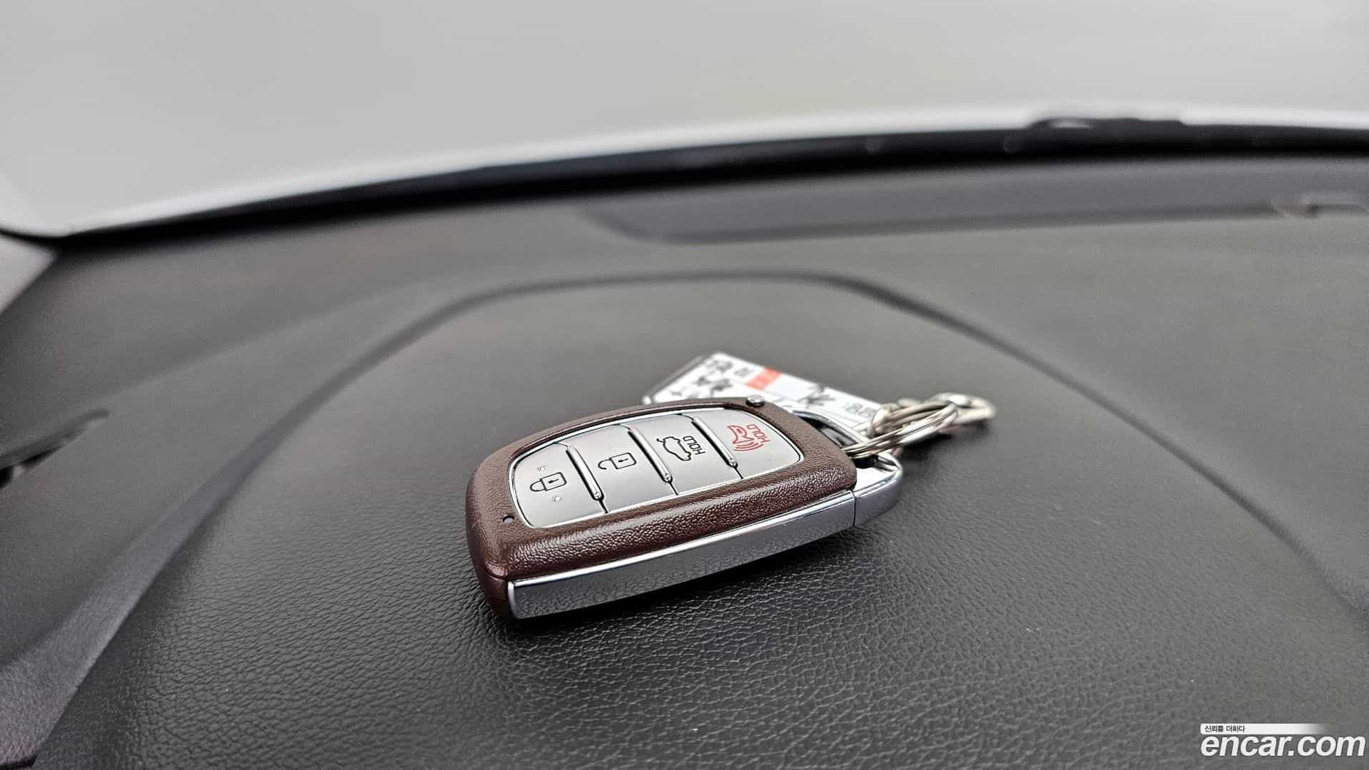 AVANTE Hyundai 2018.6-OPTION-043