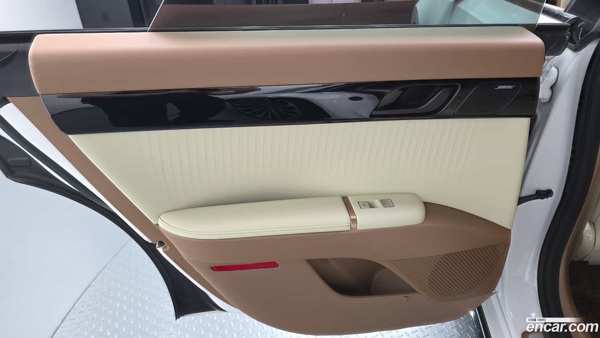 Grandeur Hyundai 2023.10-INNER-035