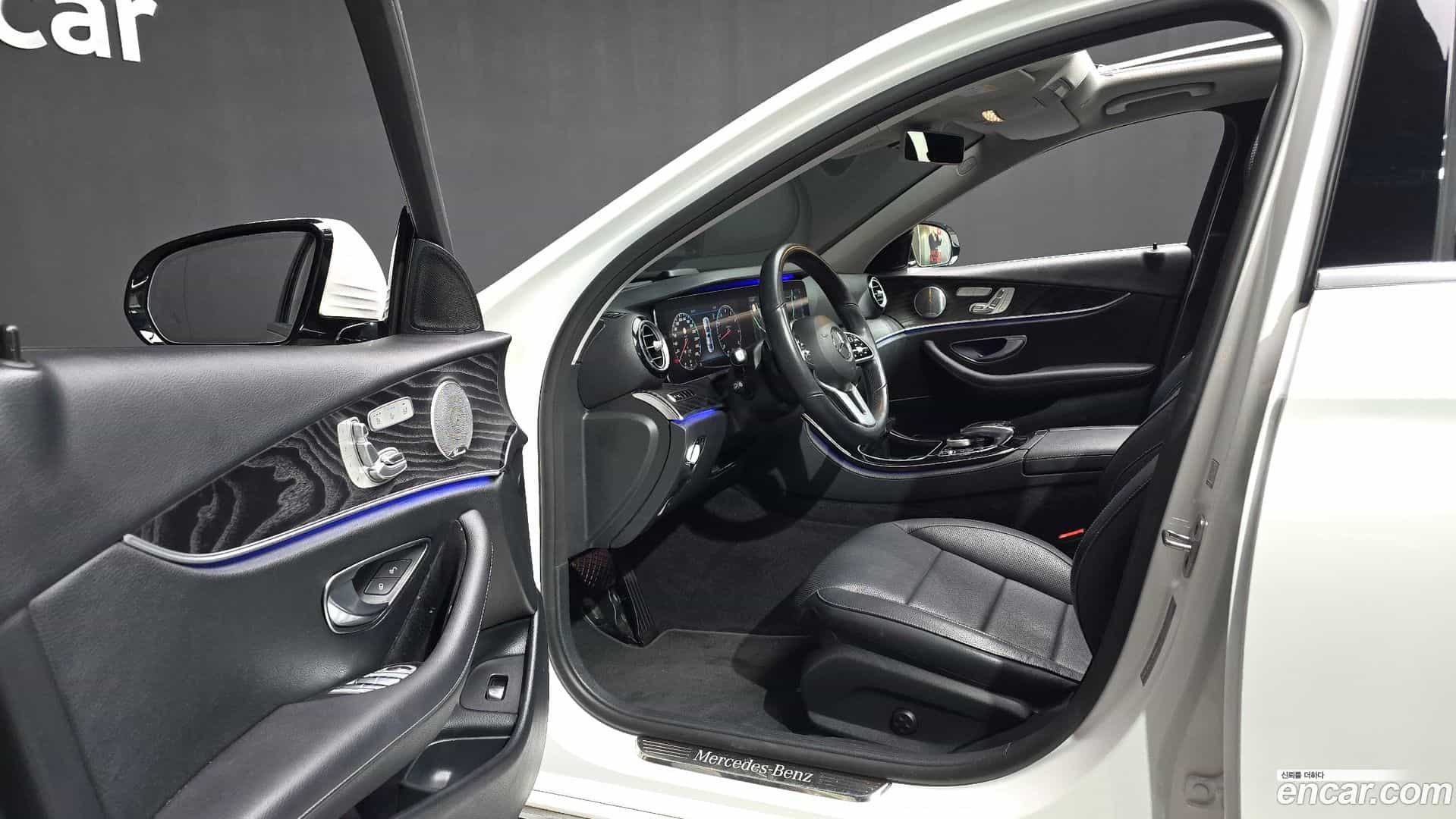E-Class Mercedes-Benz 2019.3-INNER-010