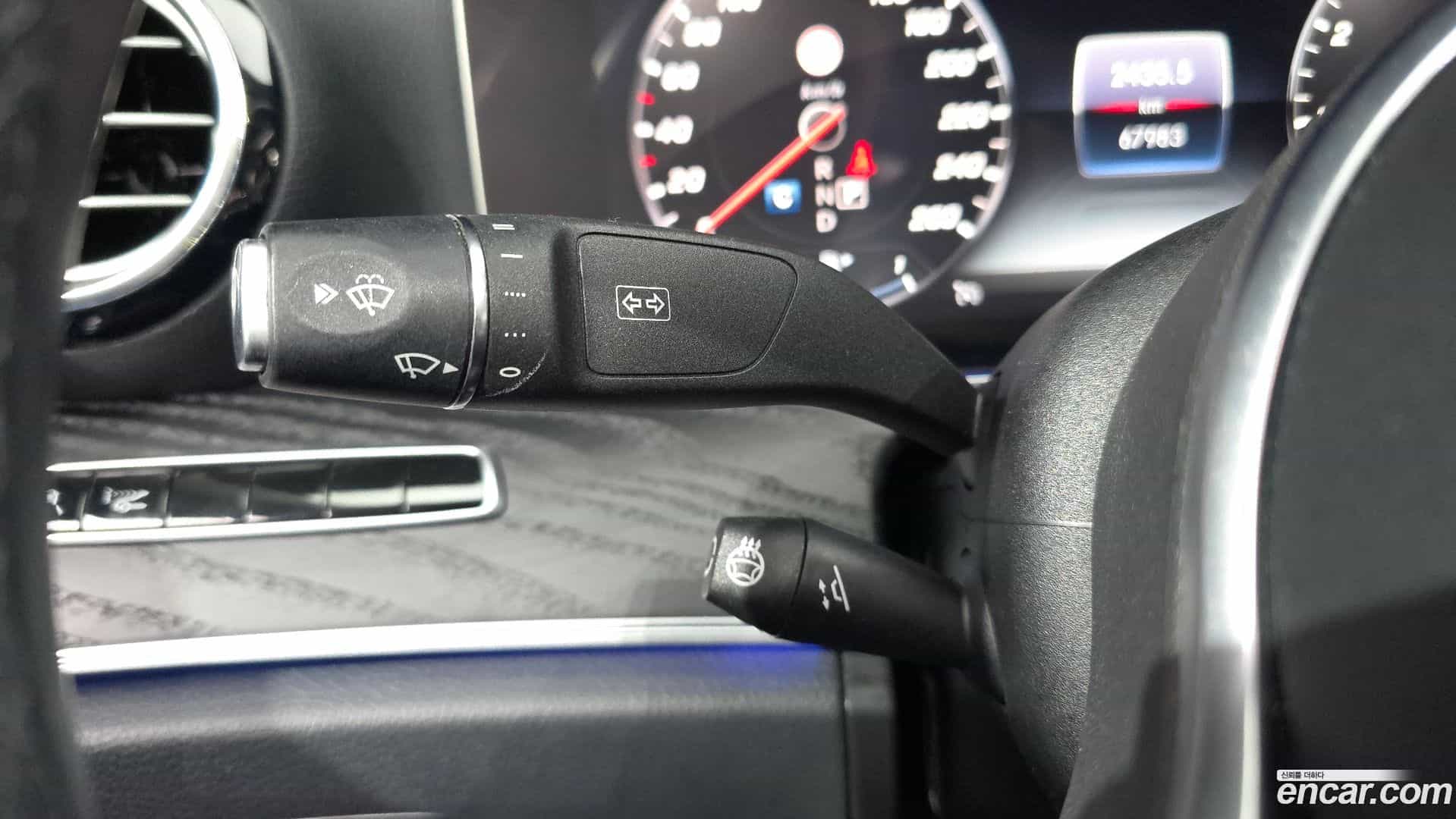 E-Class Mercedes-Benz 2019.3-OPTION-023