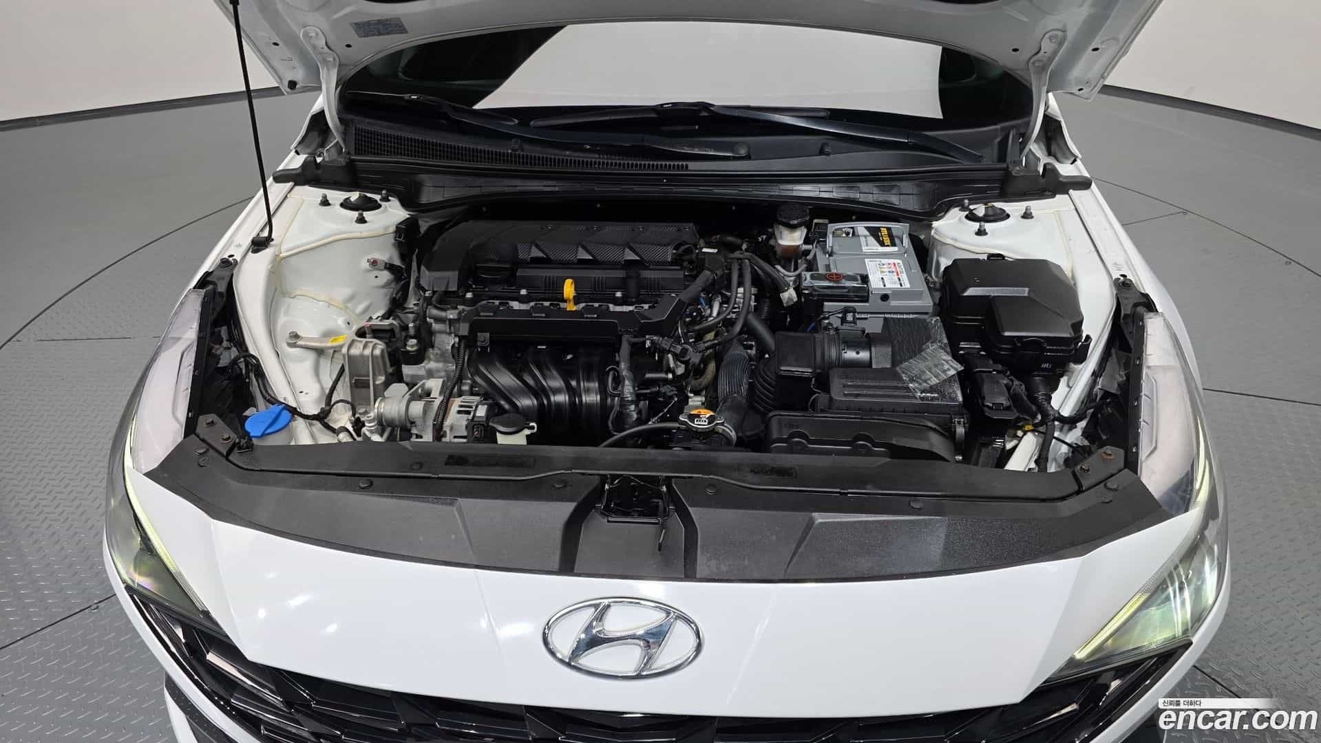 AVANTE Hyundai 2021.6-OUTER-006